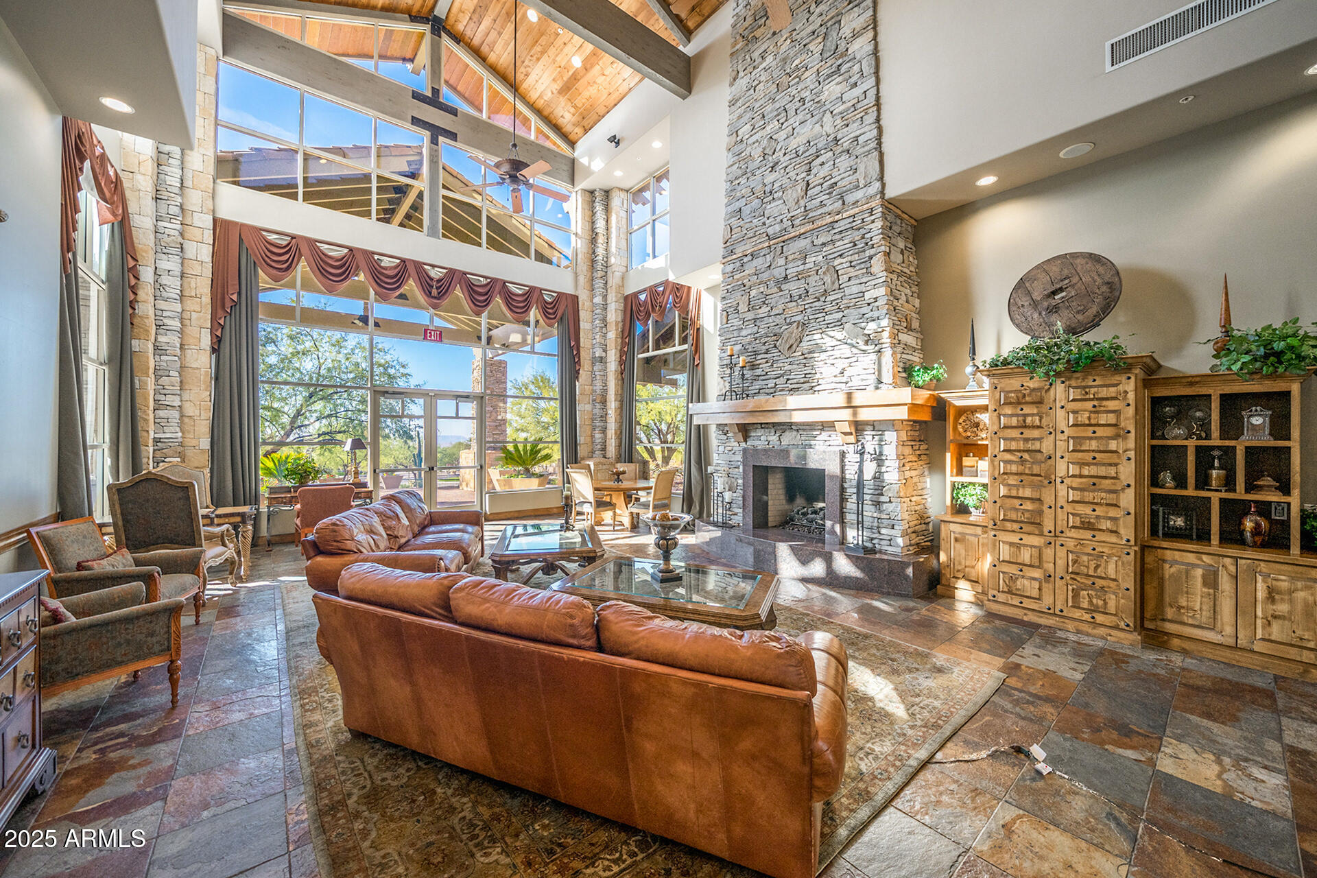 LAS SENDAS - Residential