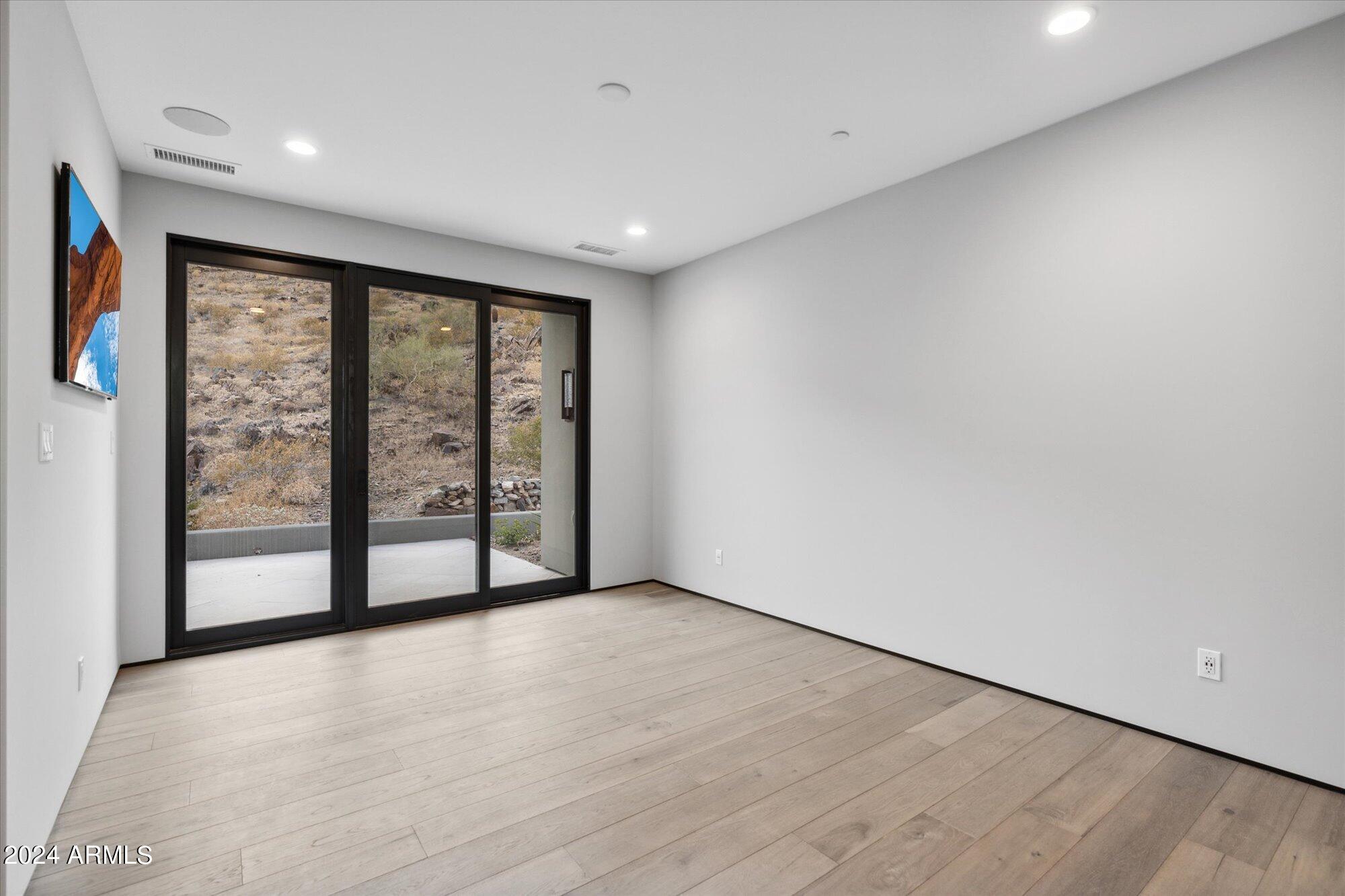PARADISE RESERVE - Residential