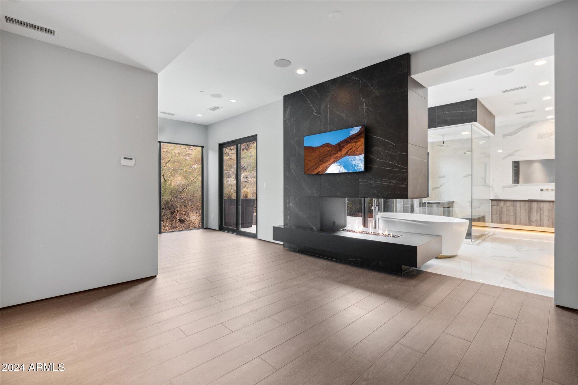 PARADISE RESERVE - Residential