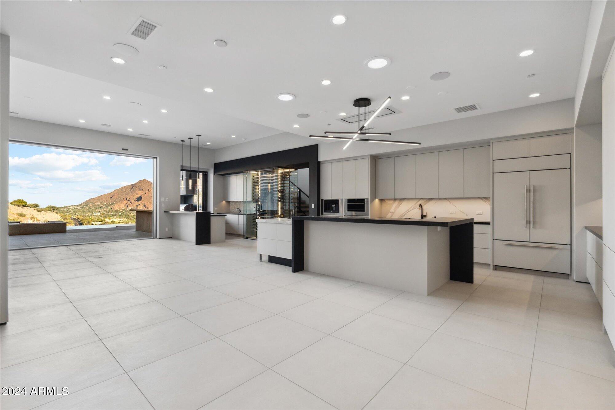 PARADISE RESERVE - Residential