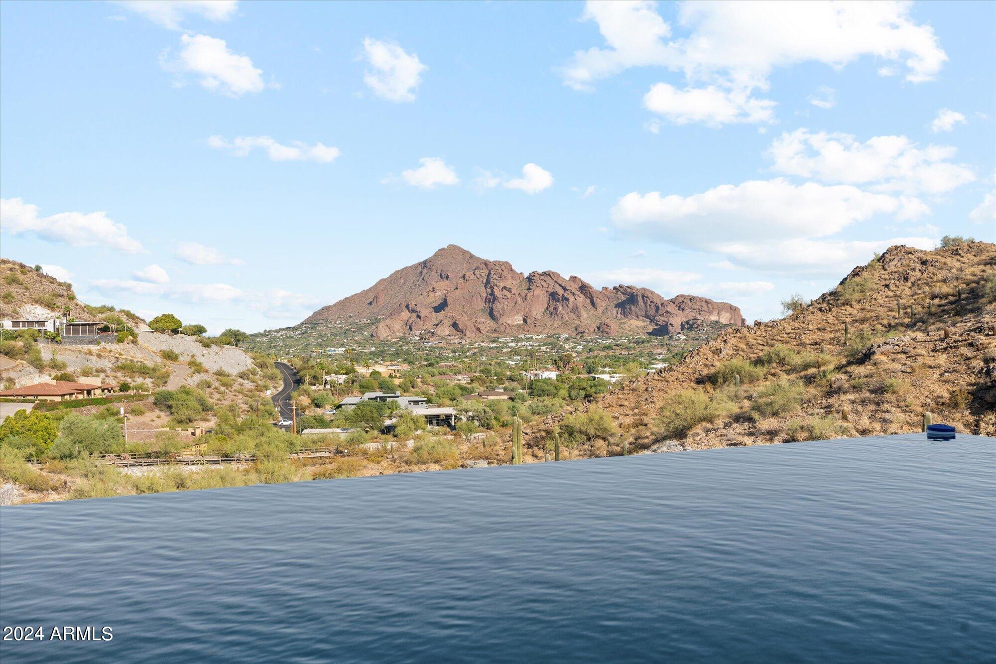 PARADISE RESERVE - Residential
