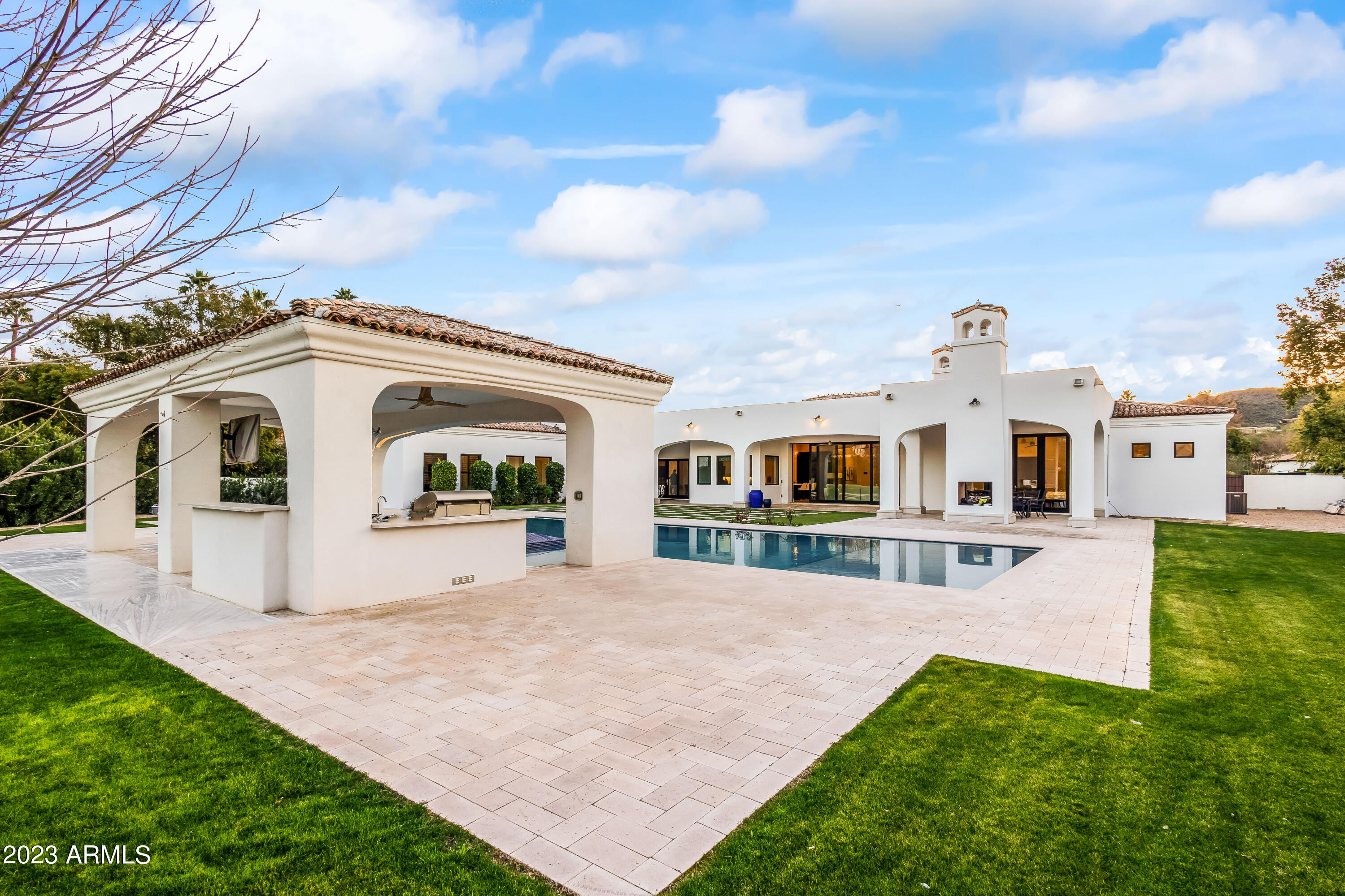 GROSSE POINTE HIGHLANDS - Residential