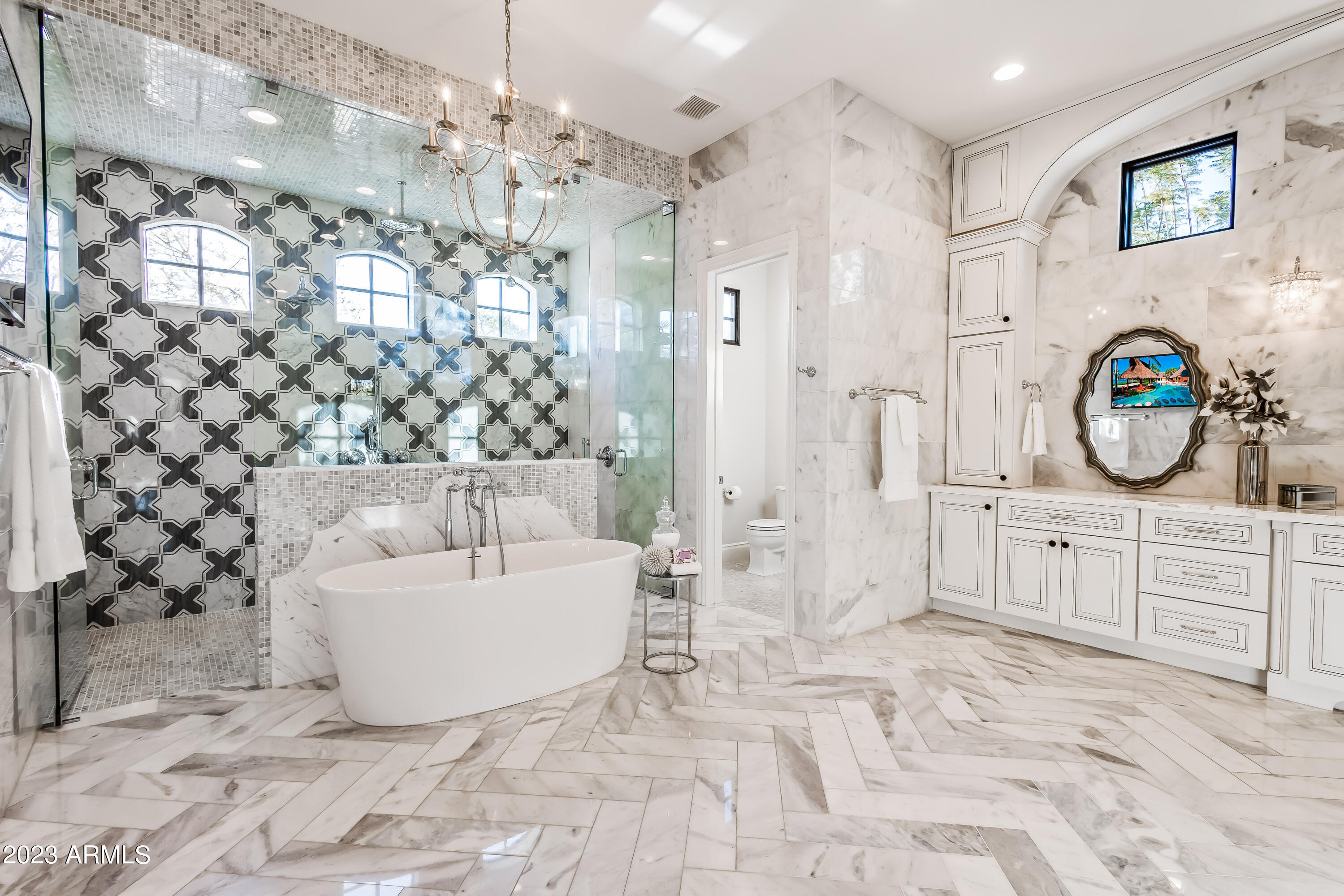 GROSSE POINTE HIGHLANDS - Residential