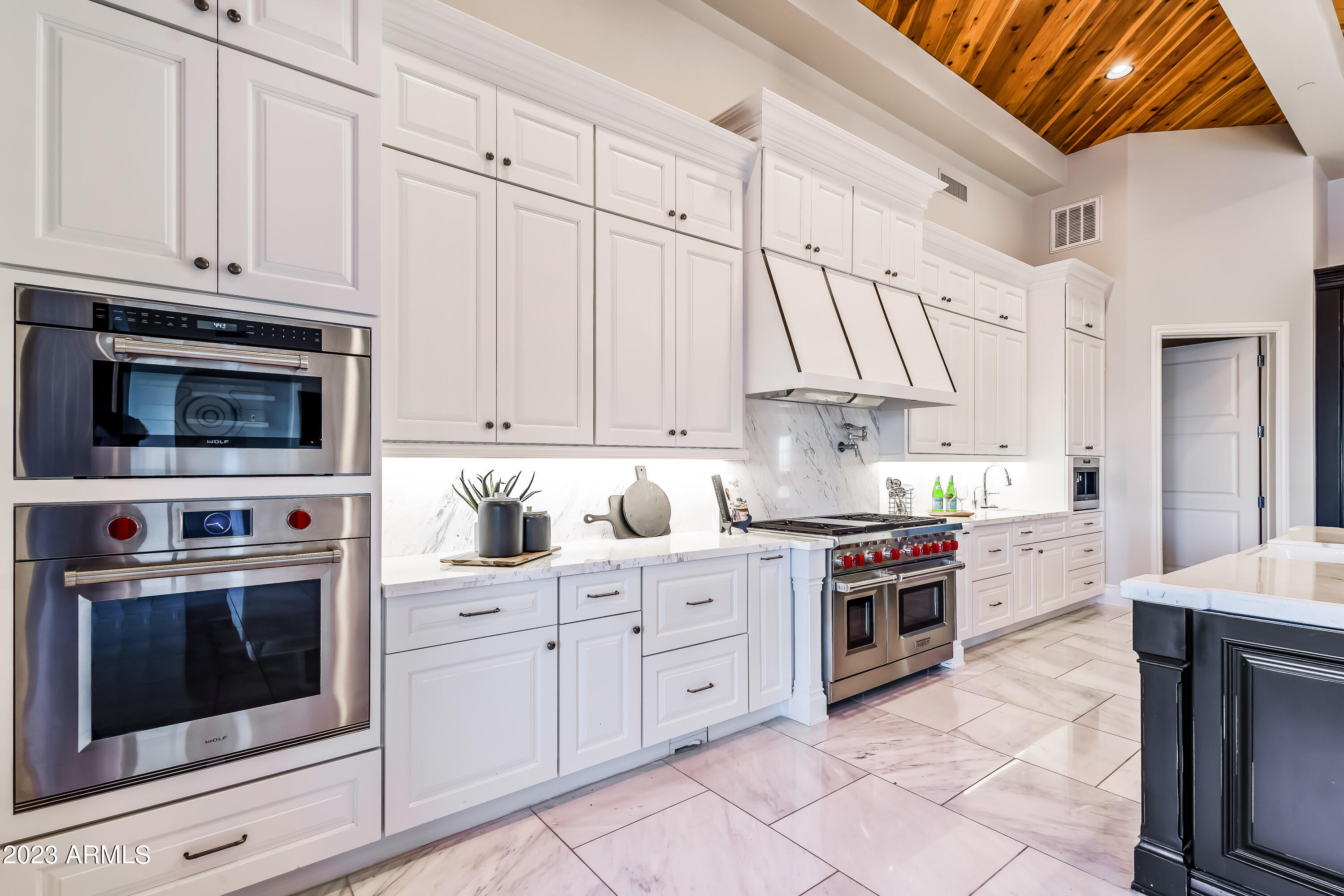 GROSSE POINTE HIGHLANDS - Residential
