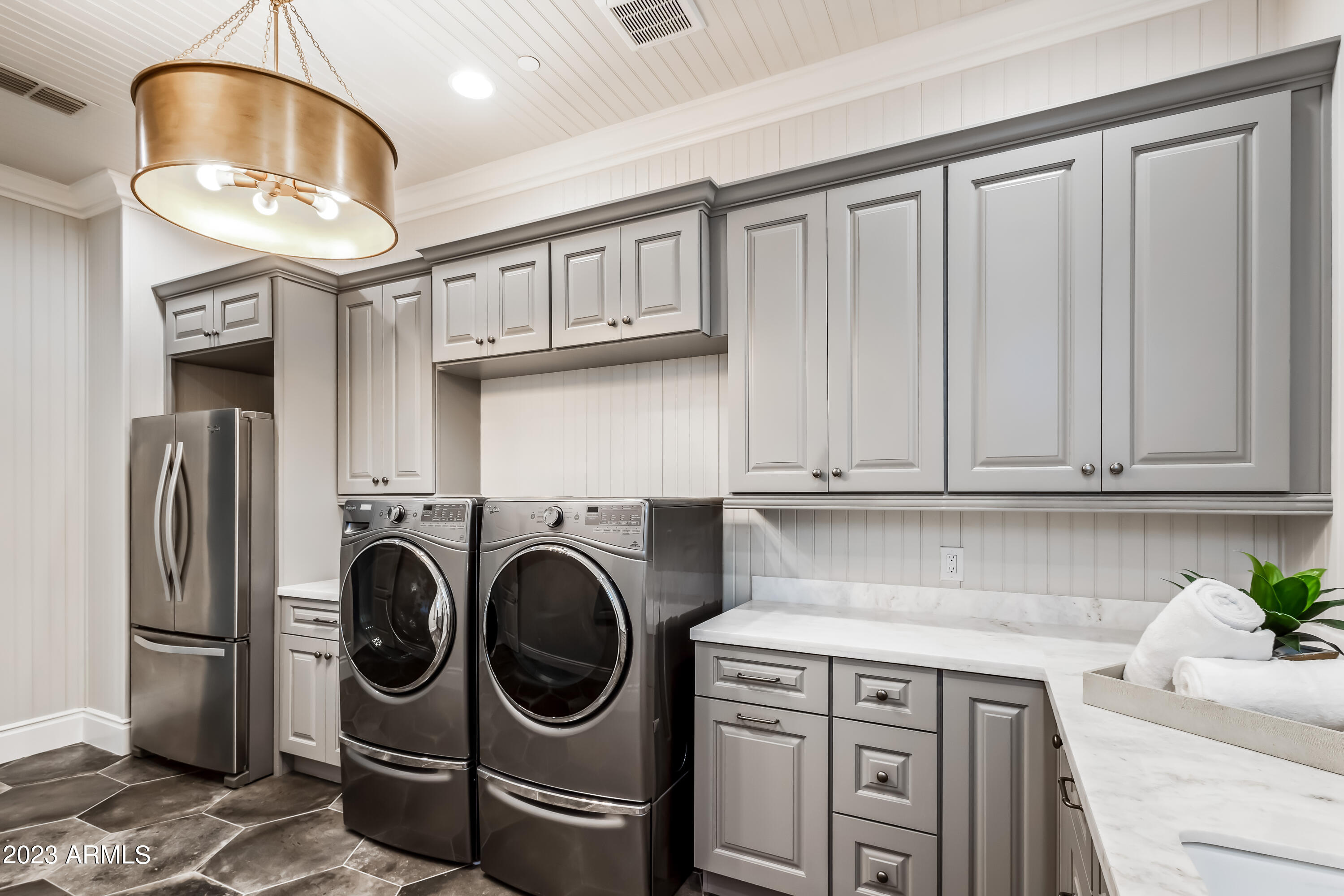 GROSSE POINTE HIGHLANDS - Residential