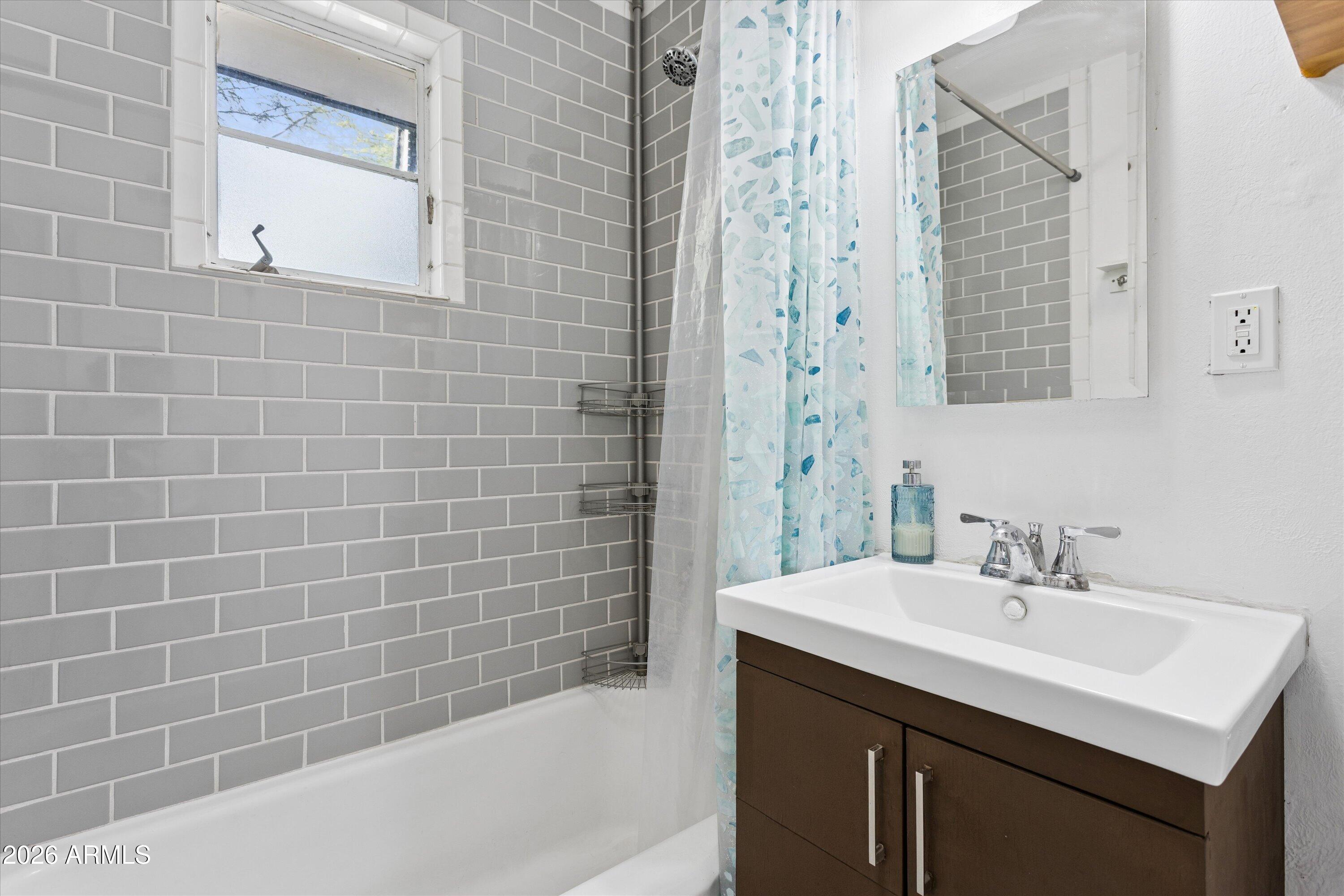 PALM LANE ESTATES LOTS 1-6 15-26 - Residential