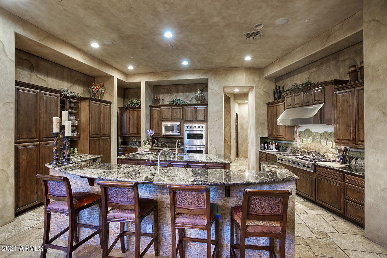 SAGUARO ESTATES - Residential