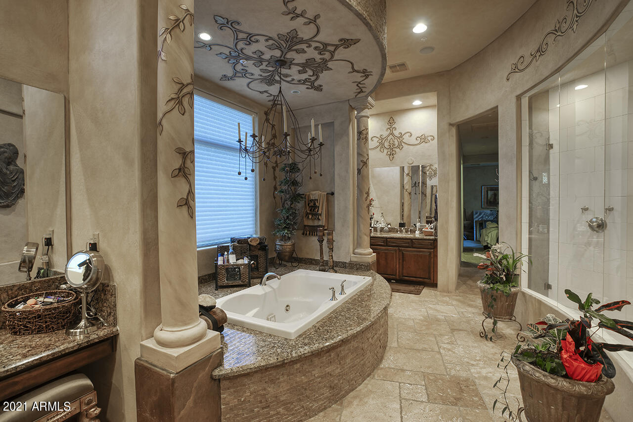 SAGUARO ESTATES - Residential