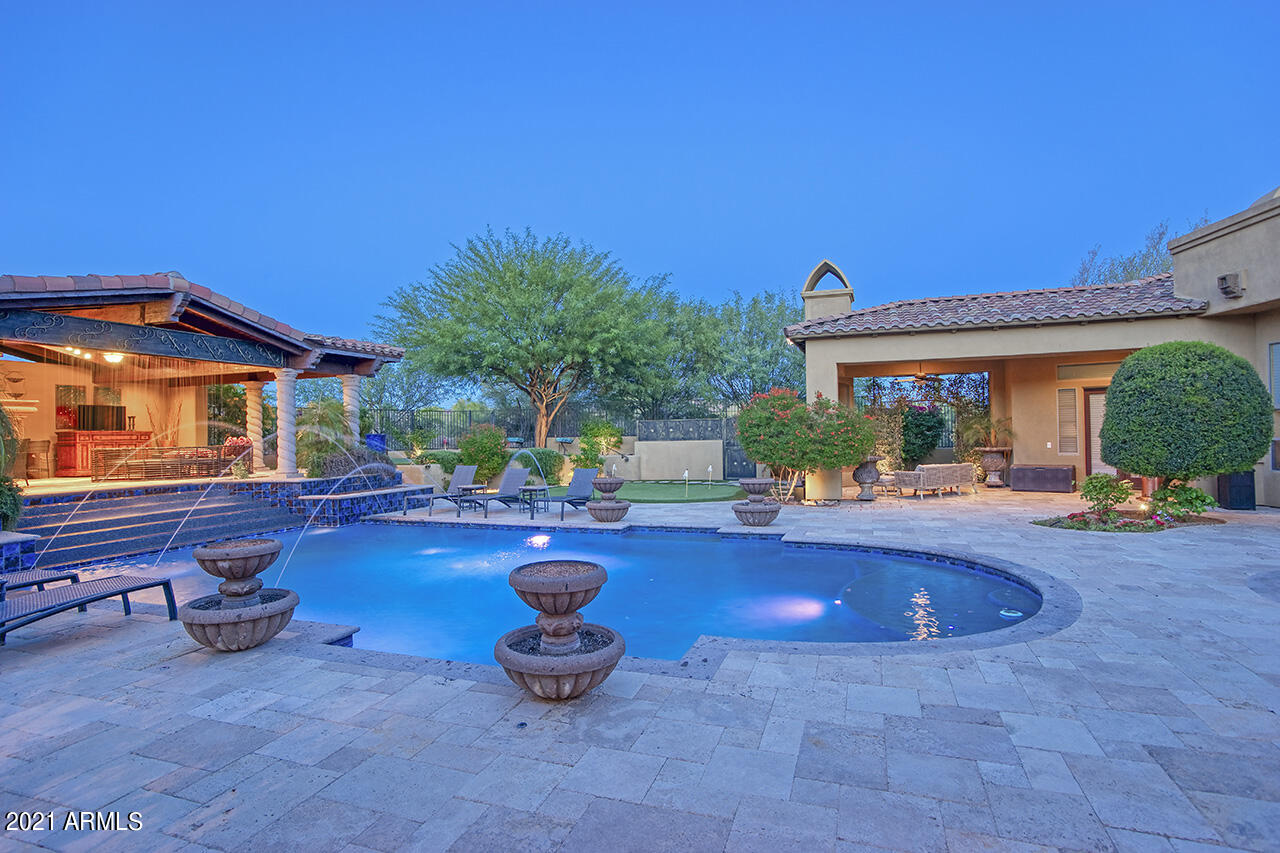 SAGUARO ESTATES - Residential