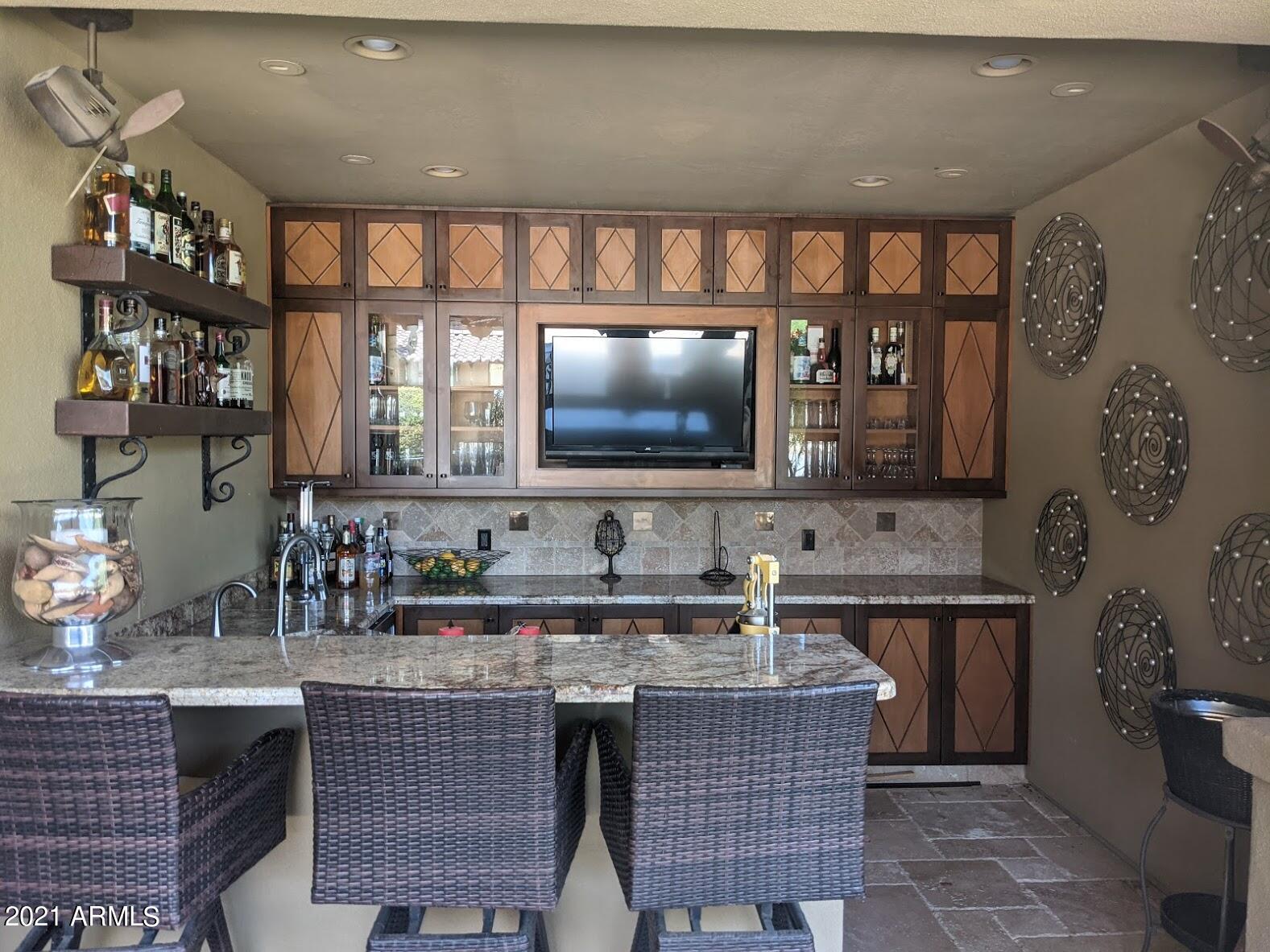 SAGUARO ESTATES - Residential
