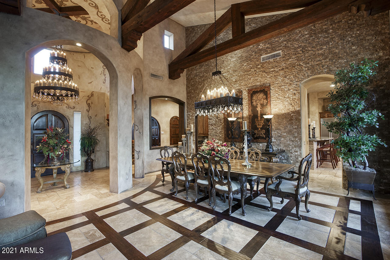 SAGUARO ESTATES - Residential