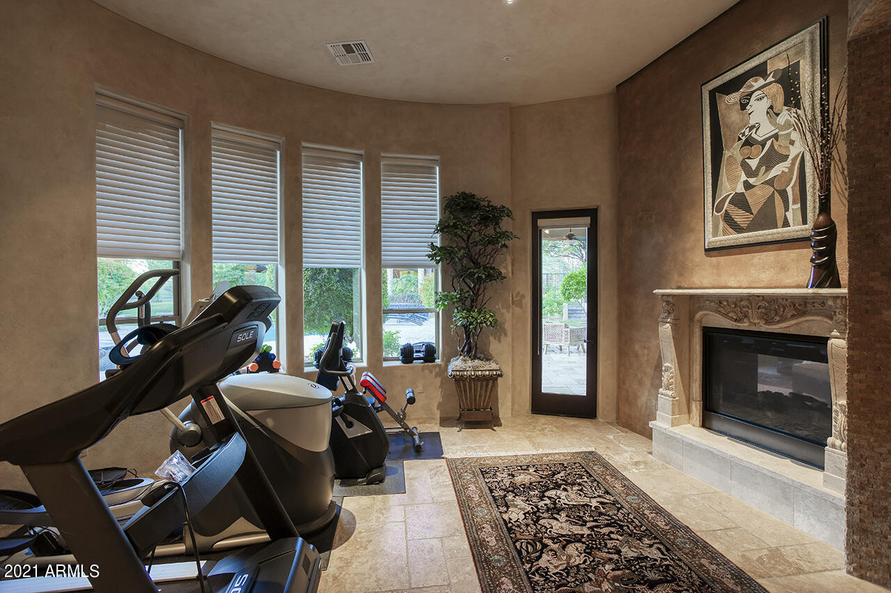 SAGUARO ESTATES - Residential