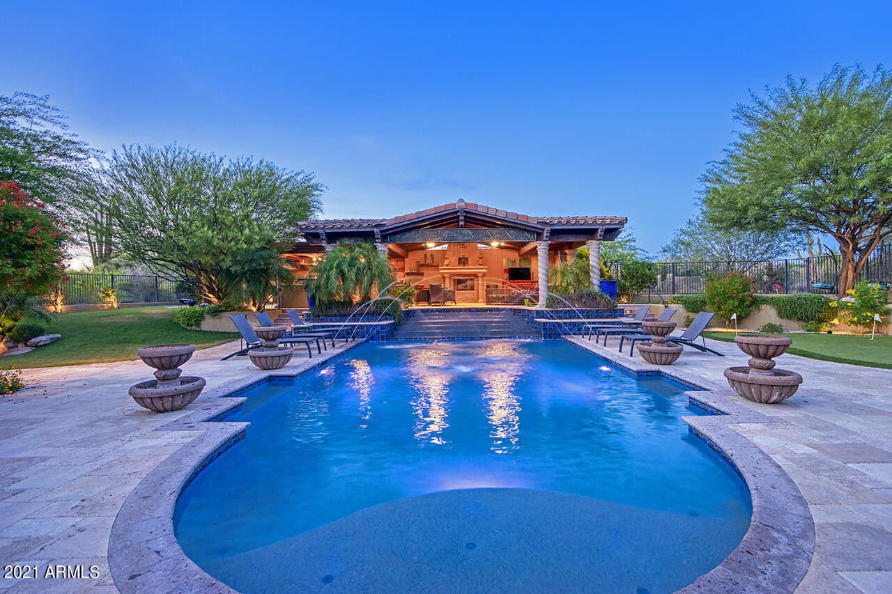SAGUARO ESTATES - Residential