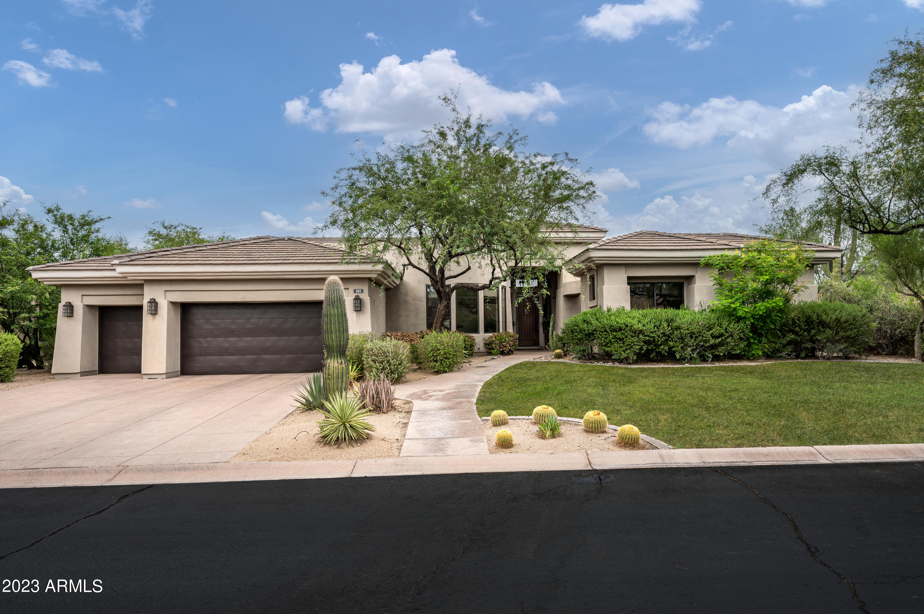 DC RANCH - Residential
