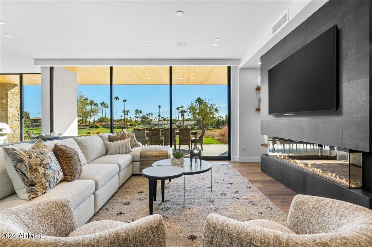 Ascent at the Phoenician Golf Villas - Residential