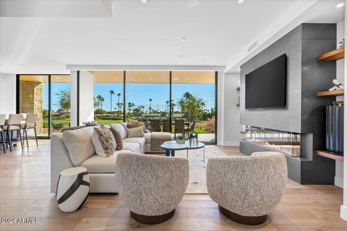 Ascent at the Phoenician Golf Villas - Residential