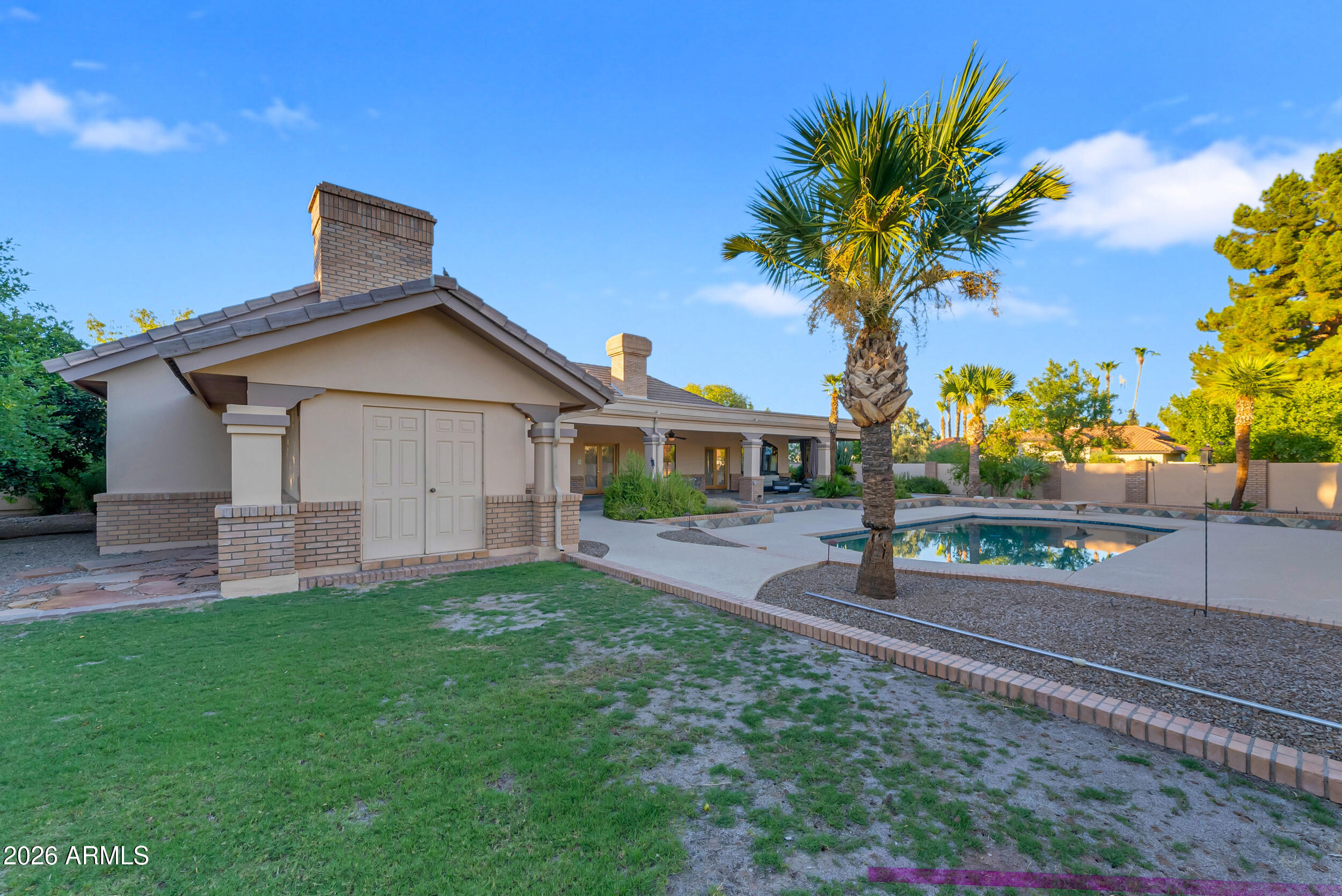 WARNER ESTATES - Residential