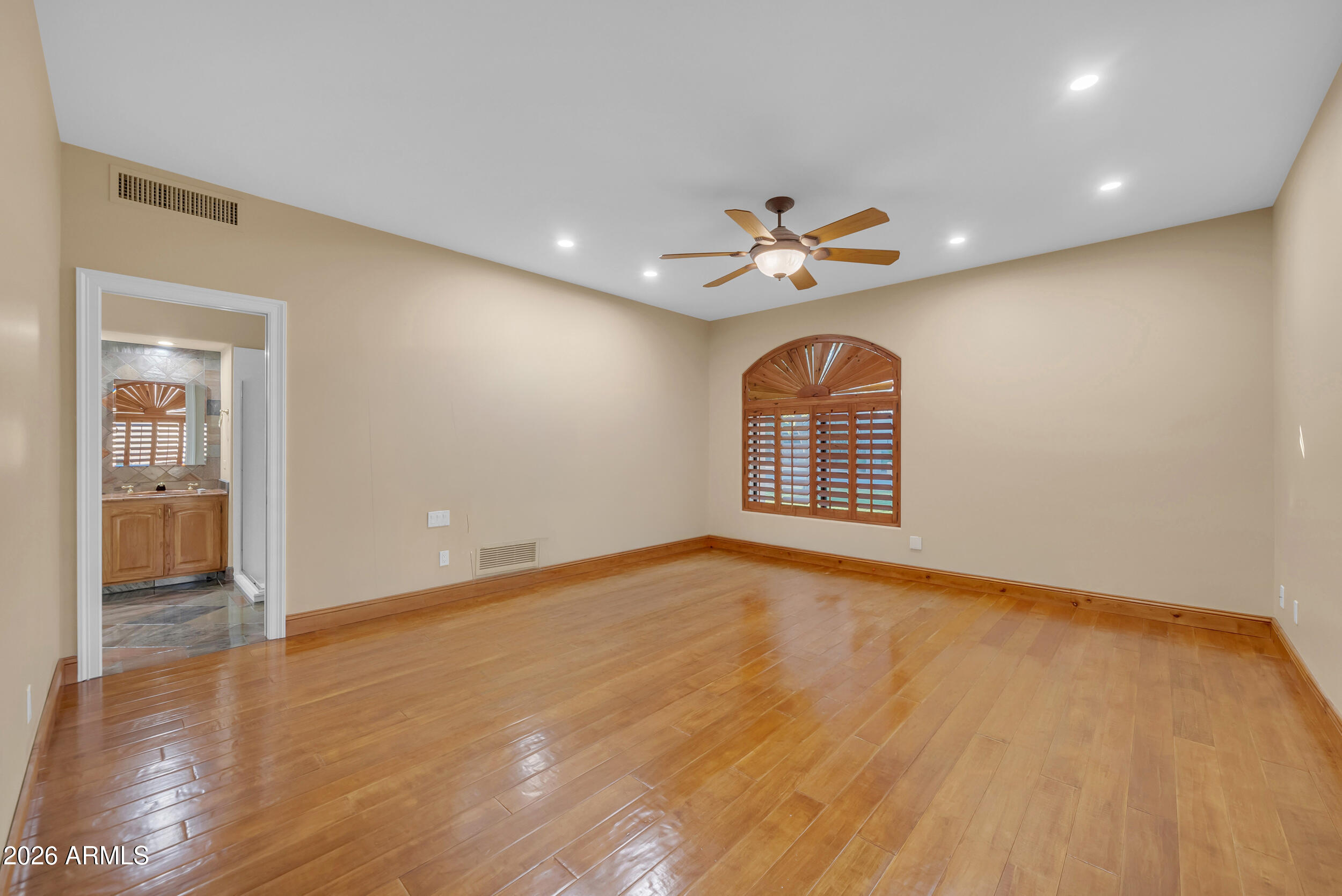 WARNER ESTATES - Residential