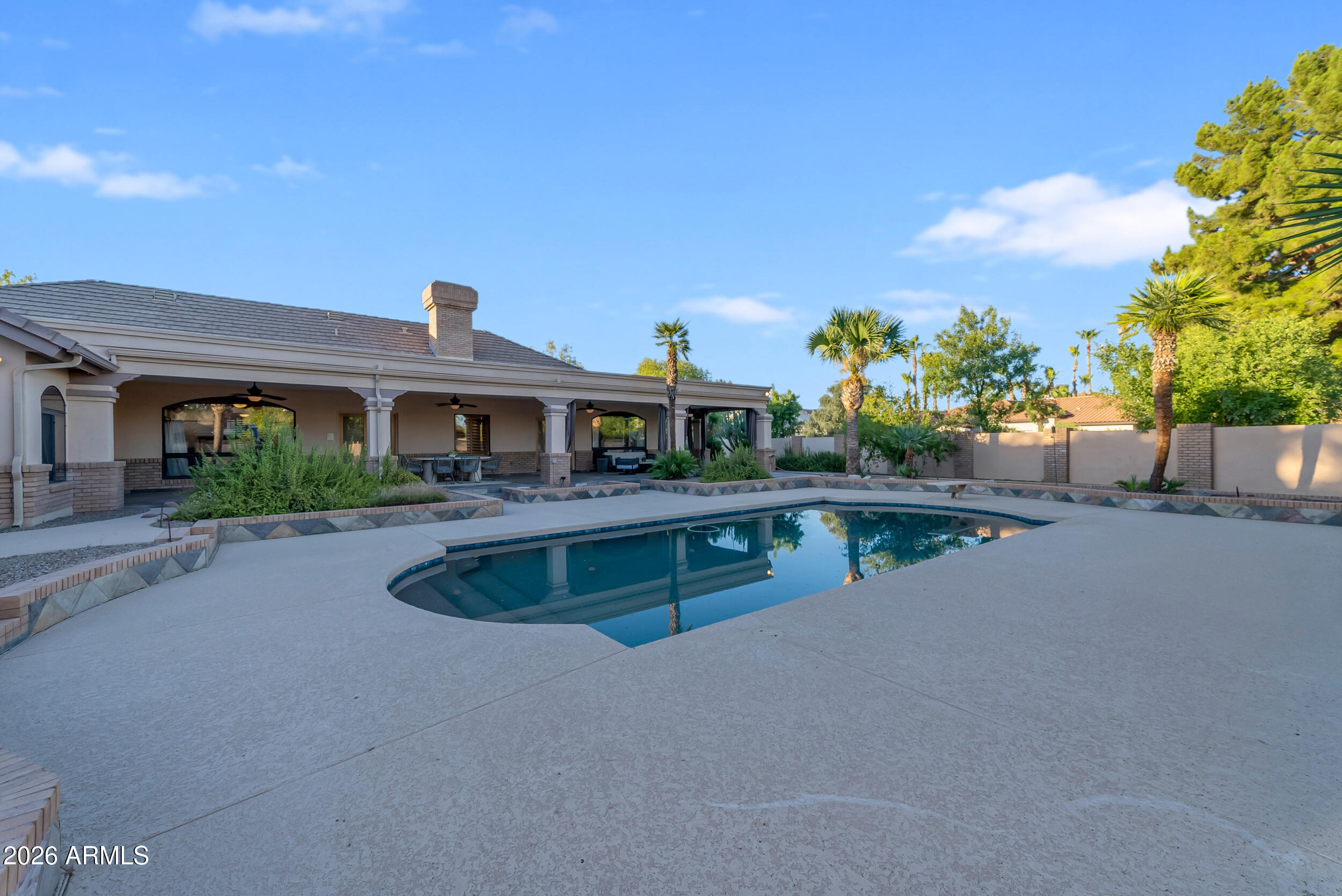 WARNER ESTATES - Residential