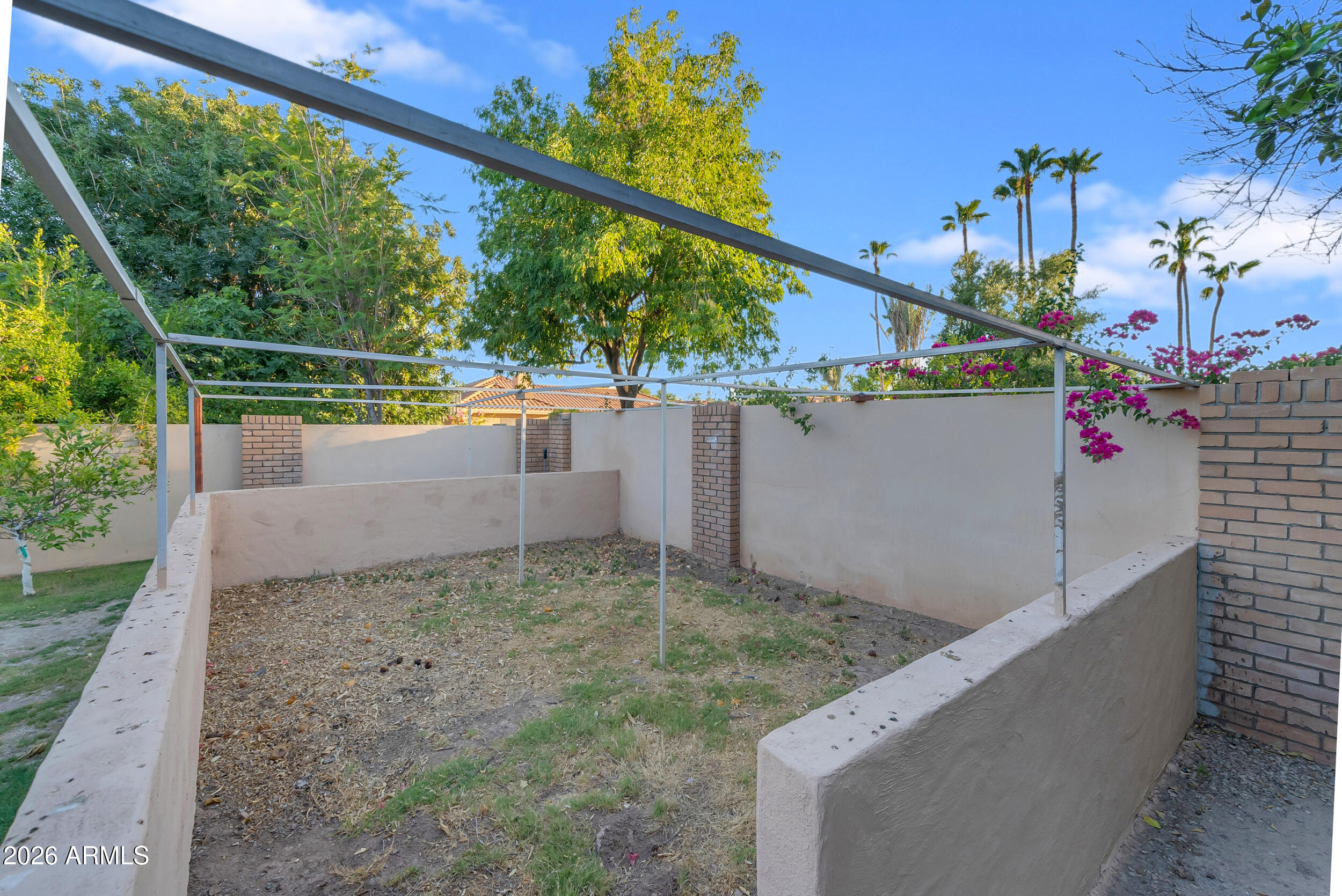 WARNER ESTATES - Residential