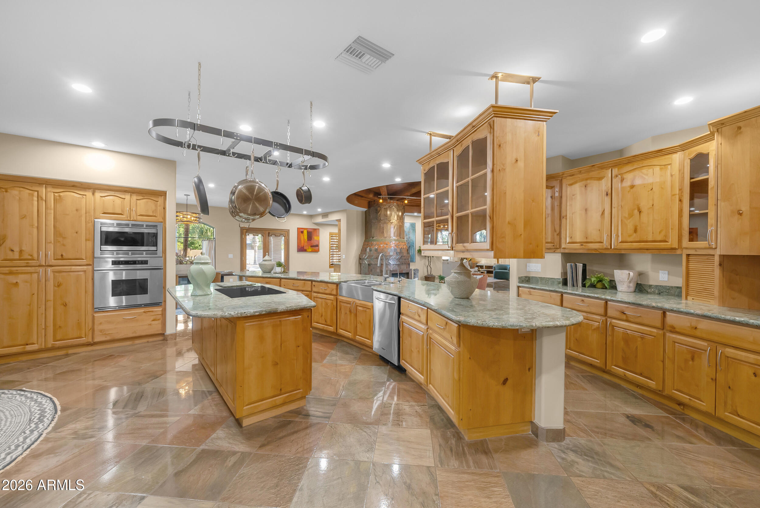 WARNER ESTATES - Residential