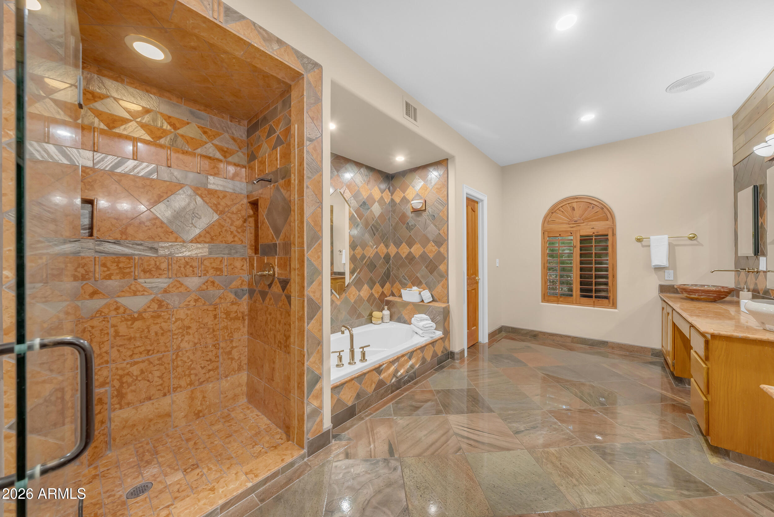 WARNER ESTATES - Residential