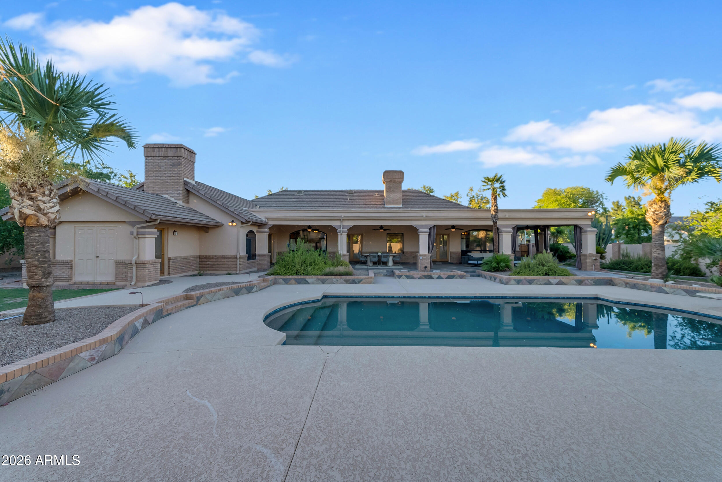 WARNER ESTATES - Residential