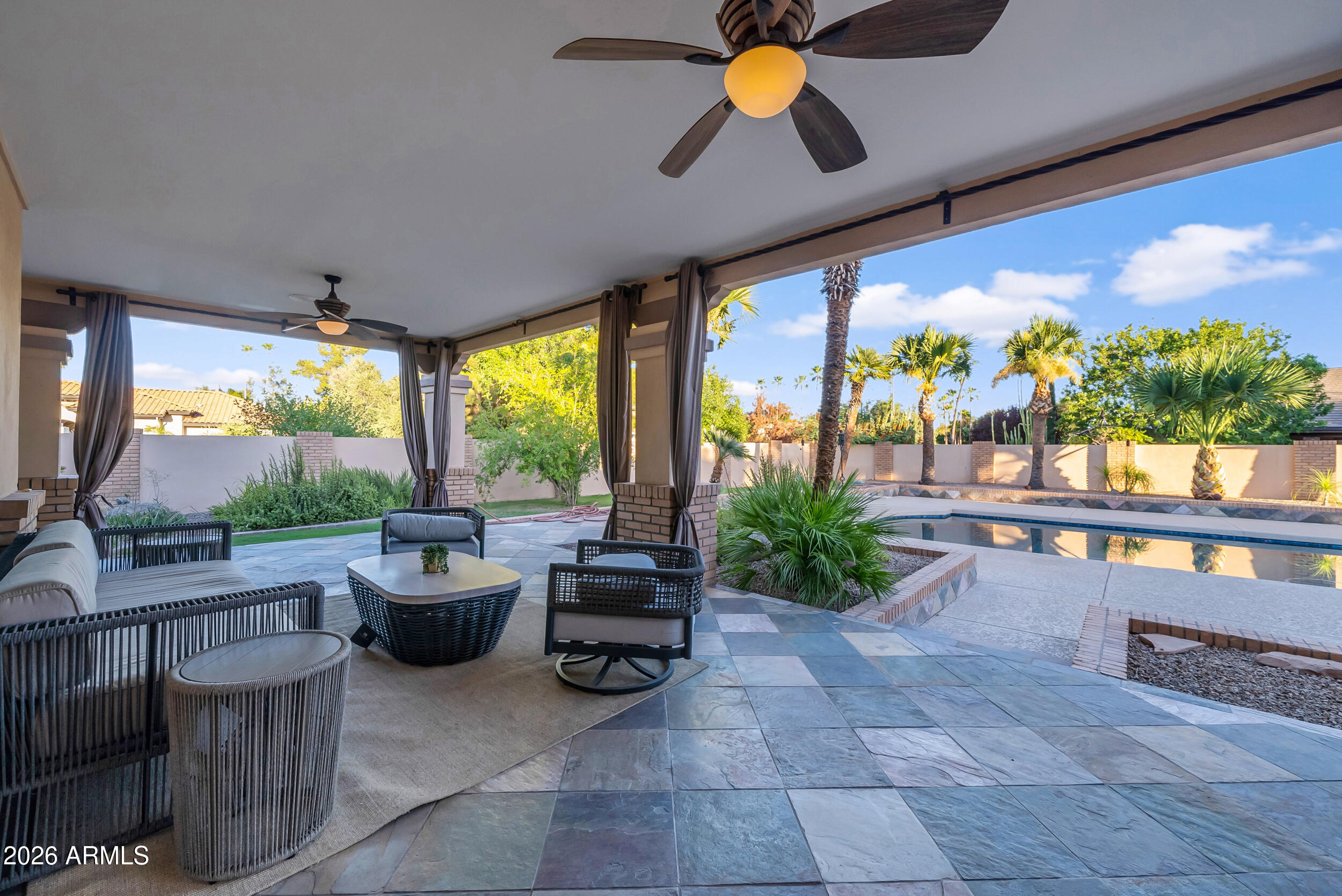 WARNER ESTATES - Residential