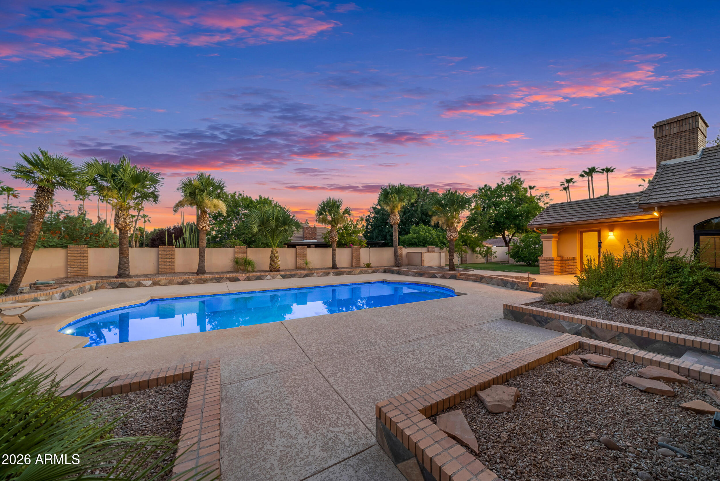 WARNER ESTATES - Residential