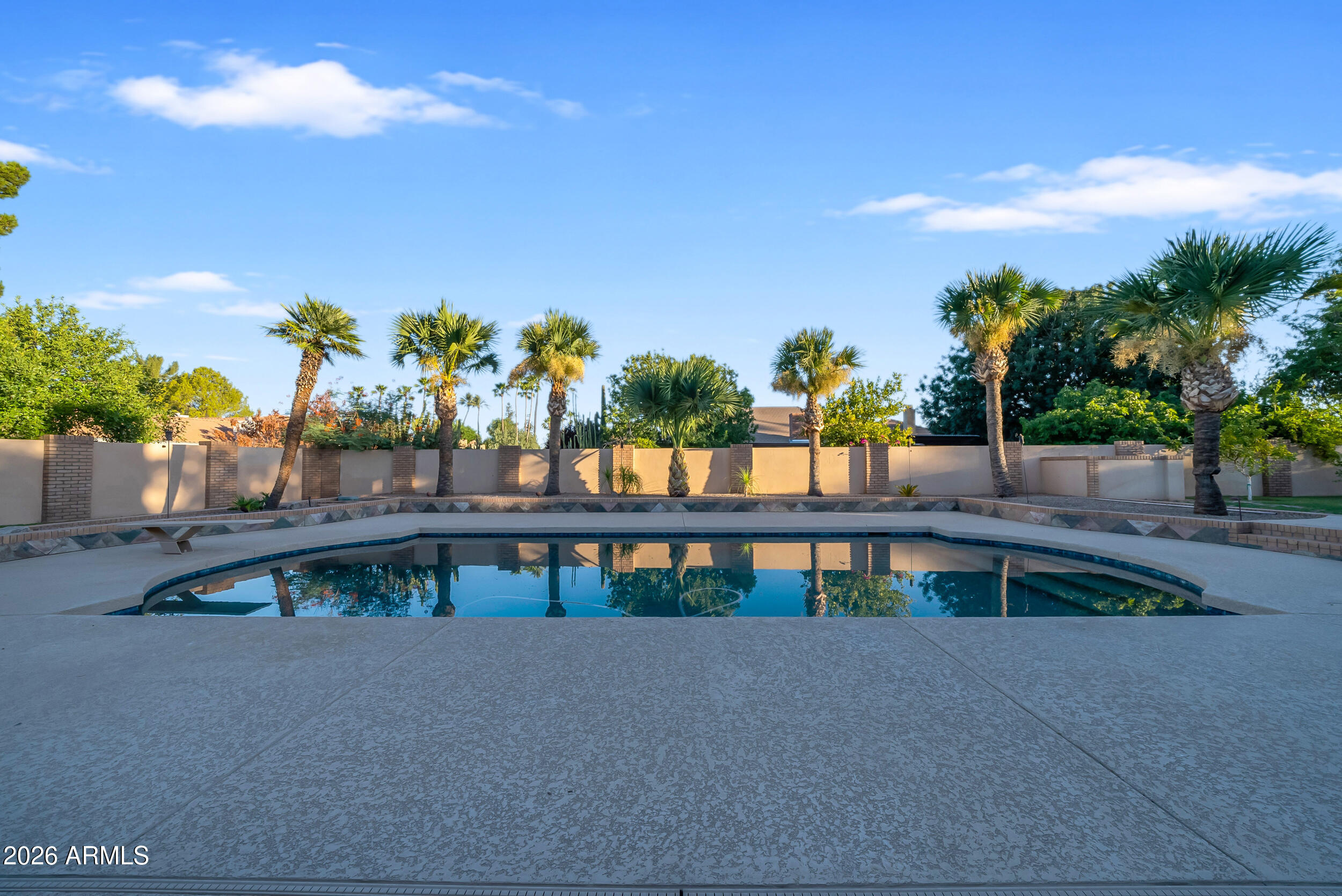 WARNER ESTATES - Residential