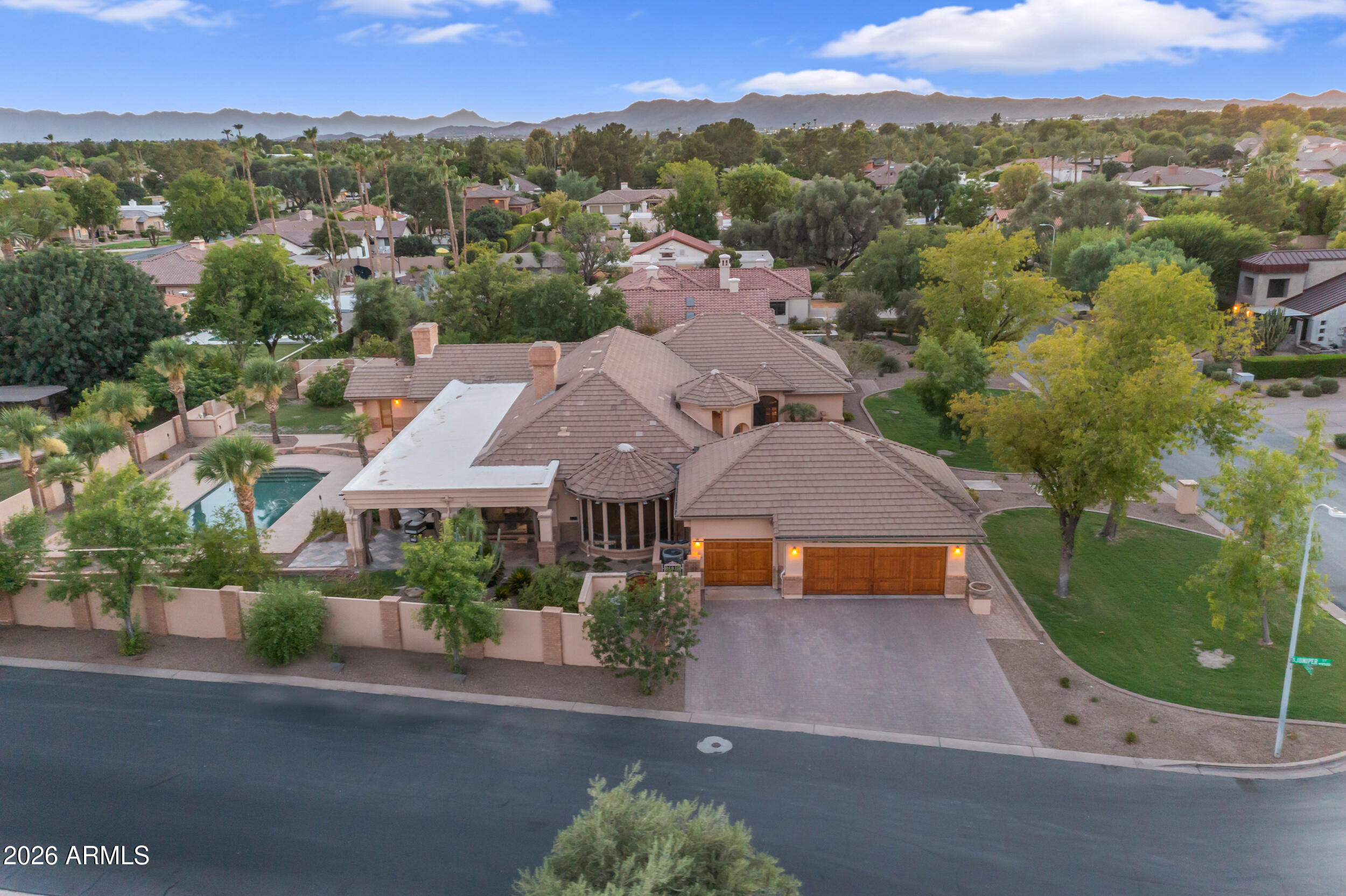 WARNER ESTATES - Residential