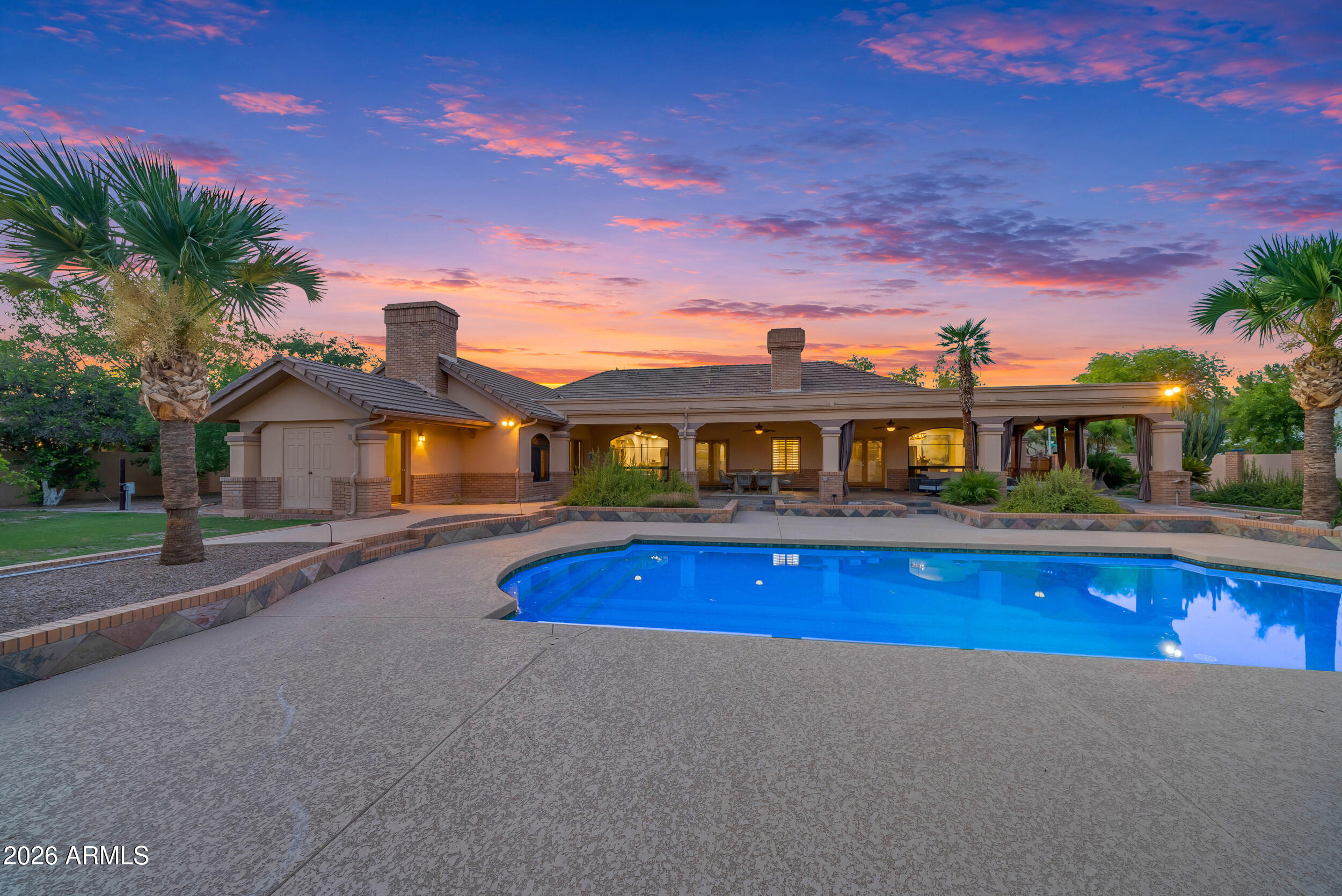 WARNER ESTATES - Residential
