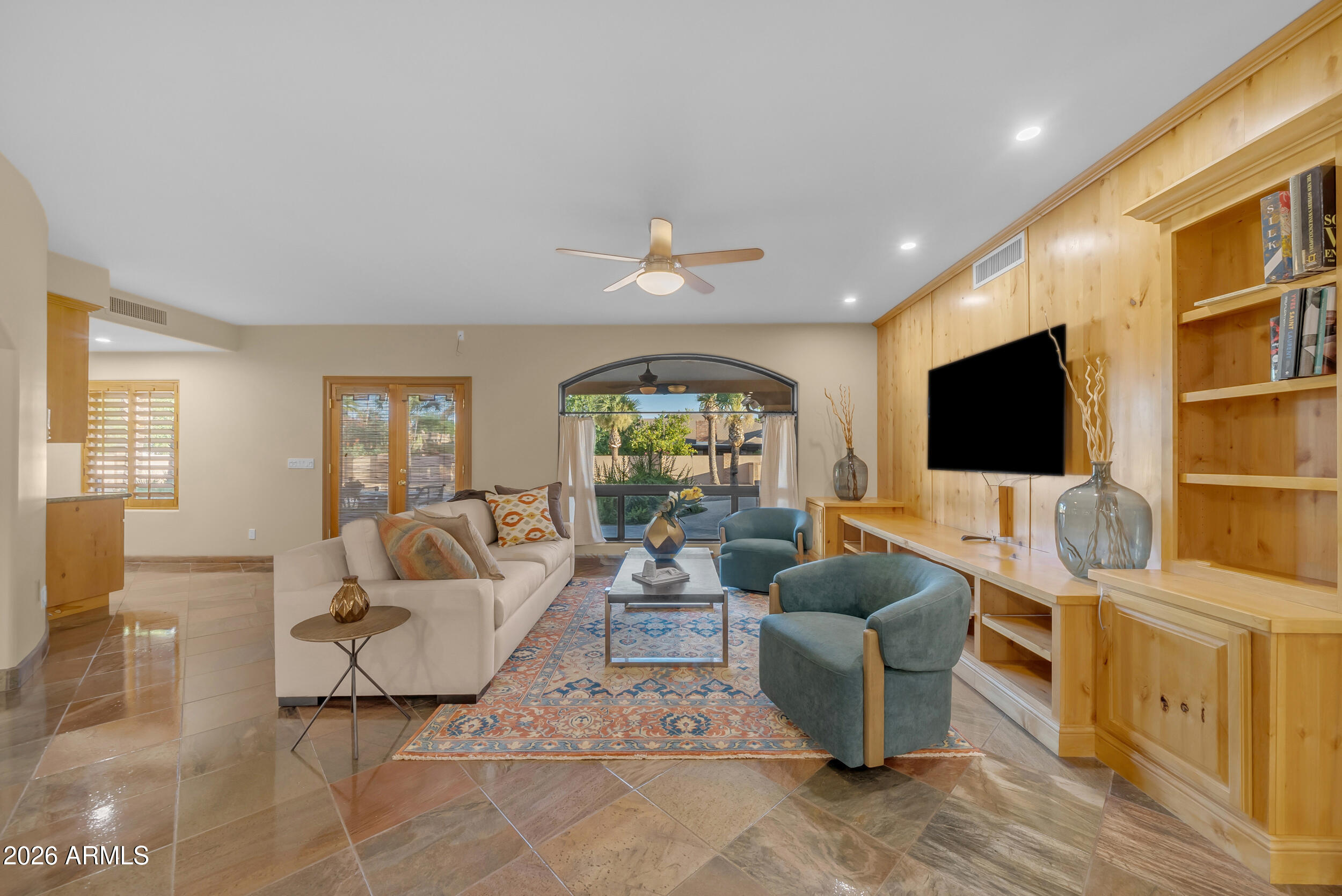 WARNER ESTATES - Residential