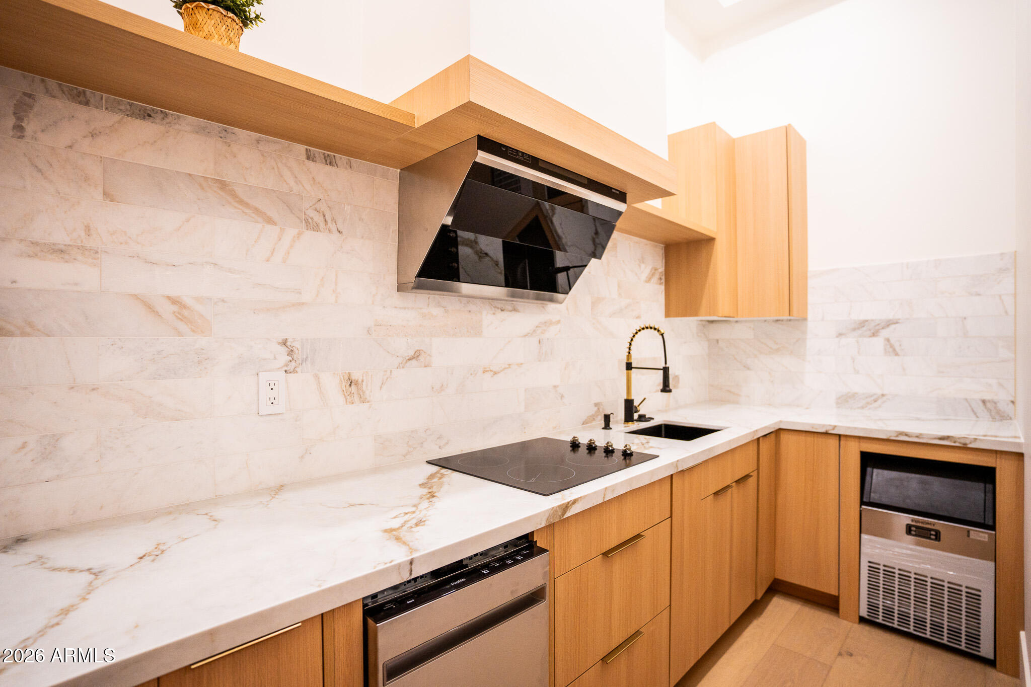 RUSSELL RANCH PHASE 3 REPLAT - Residential