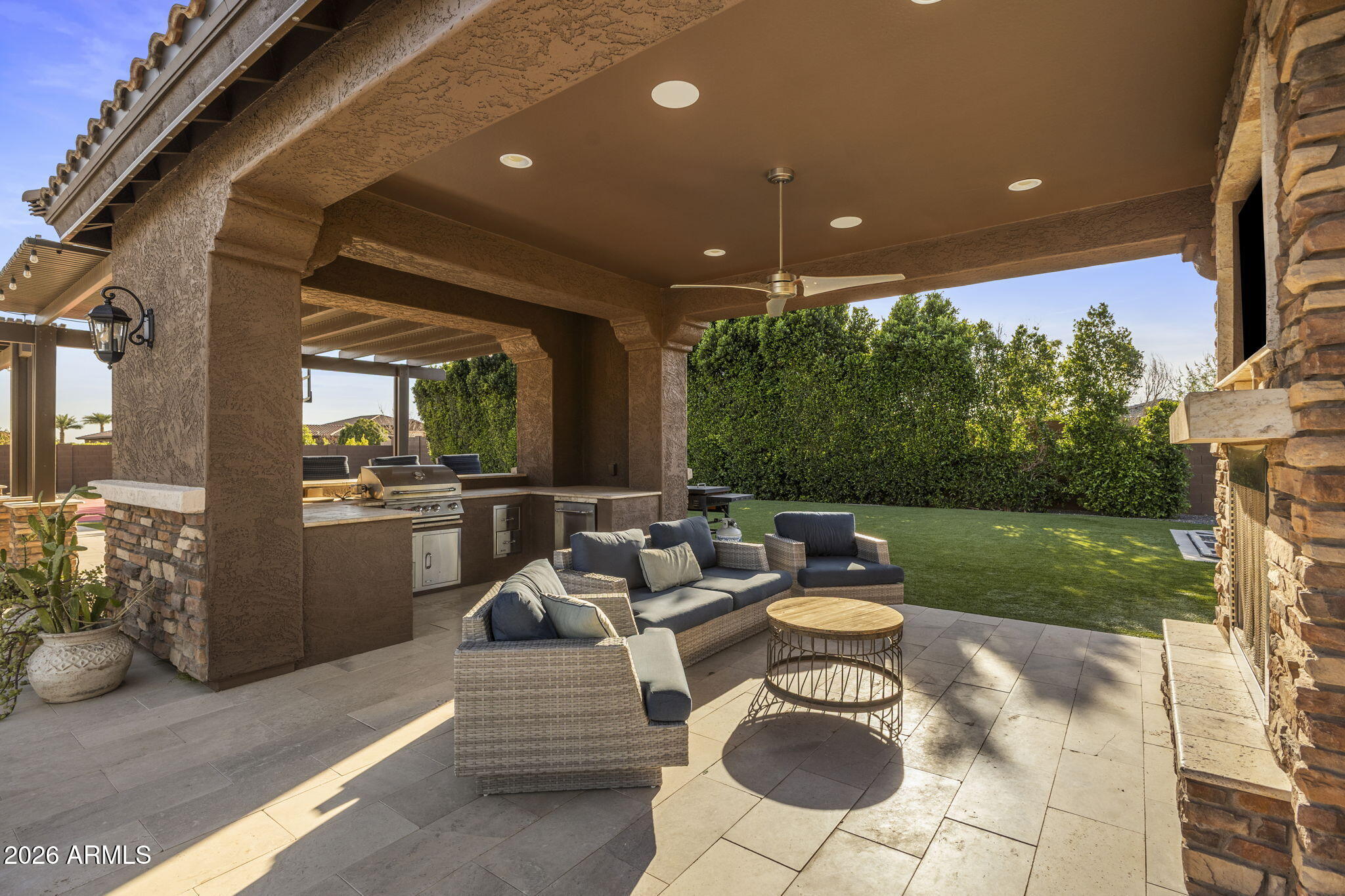 CABALLOS DEL RIO - Residential