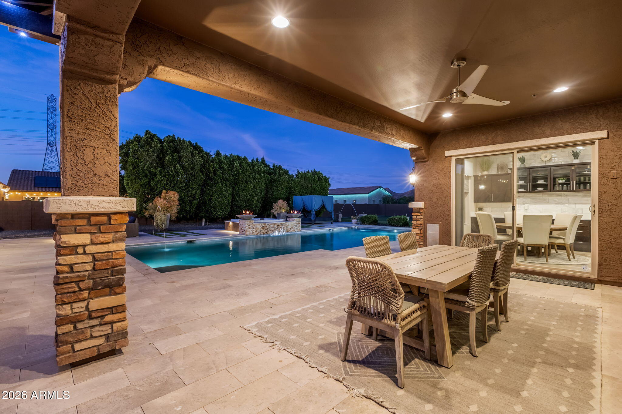 CABALLOS DEL RIO - Residential