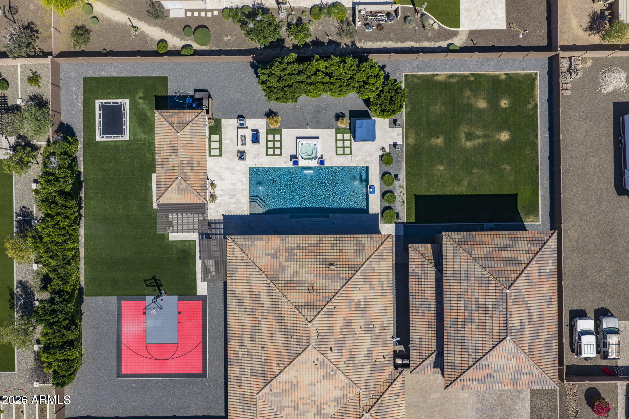 CABALLOS DEL RIO - Residential