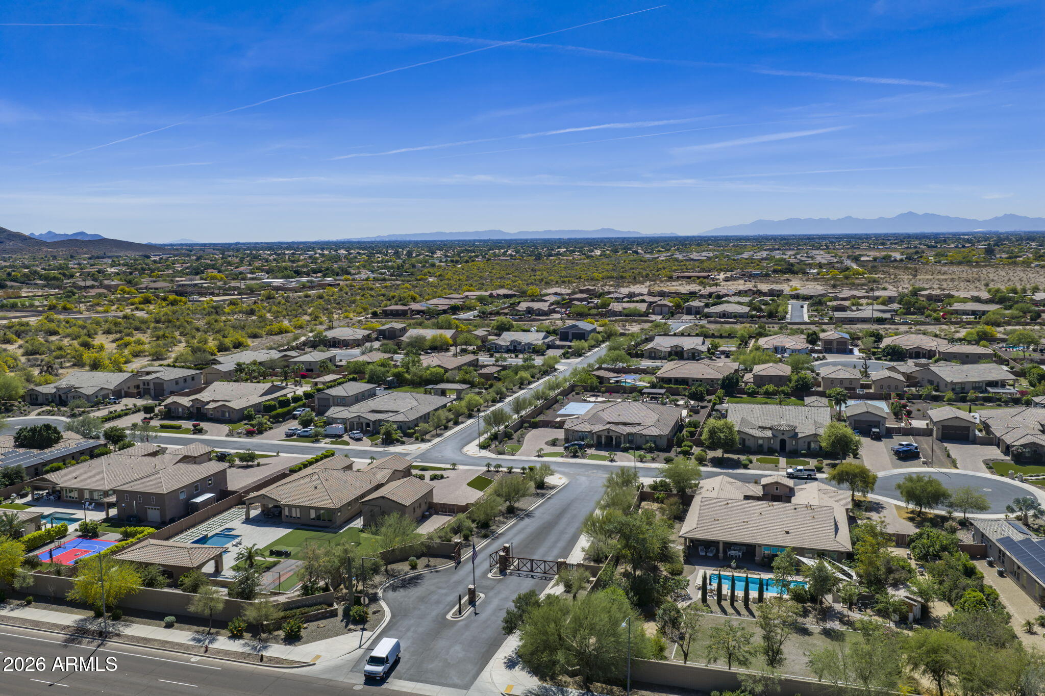 CABALLOS DEL RIO - Residential
