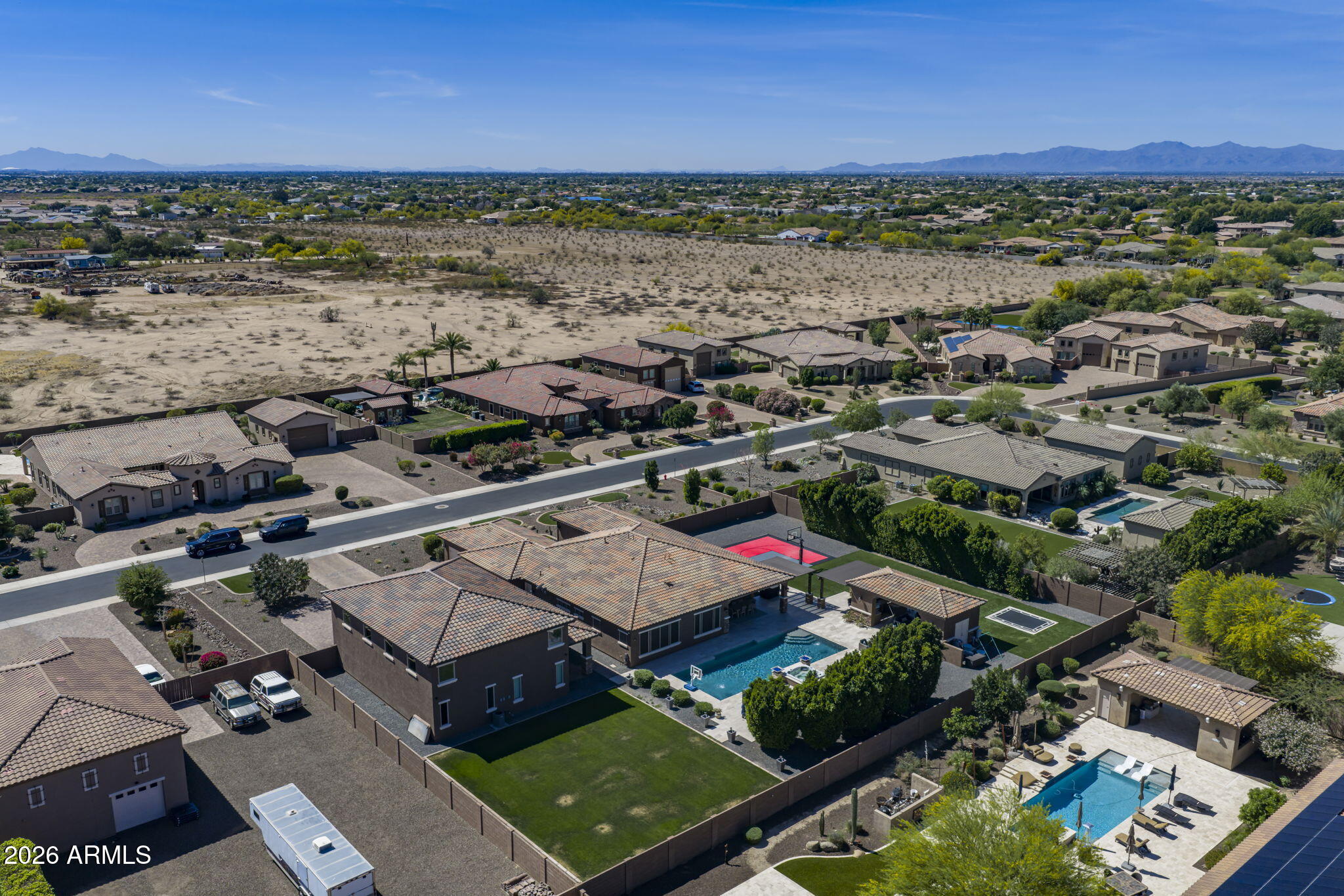 CABALLOS DEL RIO - Residential