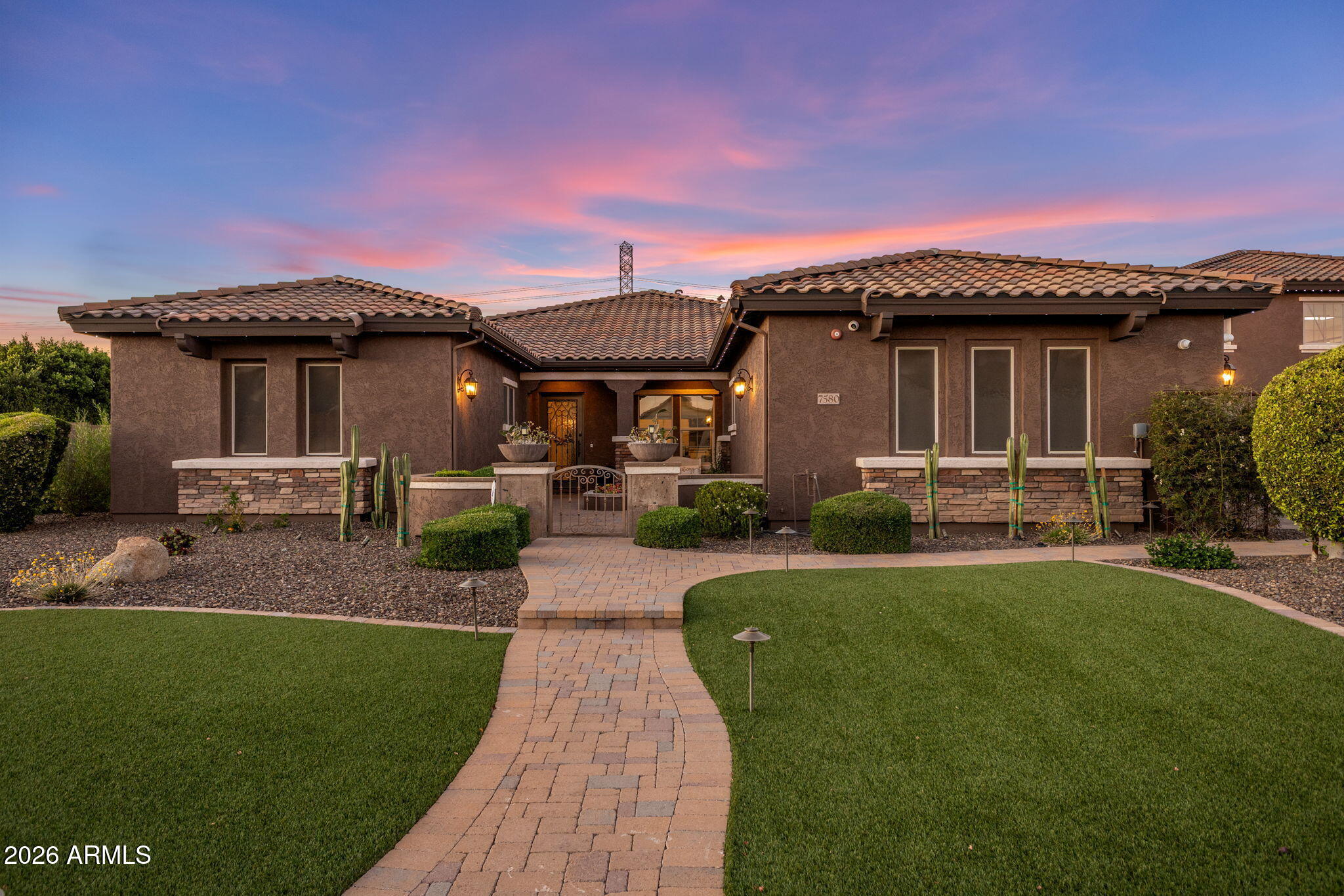 CABALLOS DEL RIO - Residential