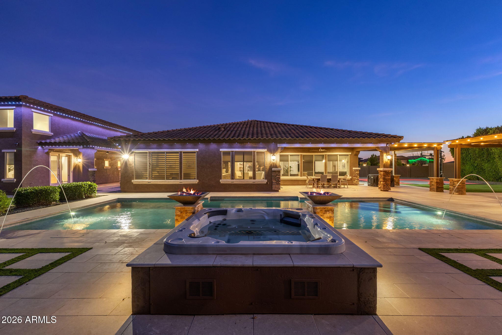 CABALLOS DEL RIO - Residential