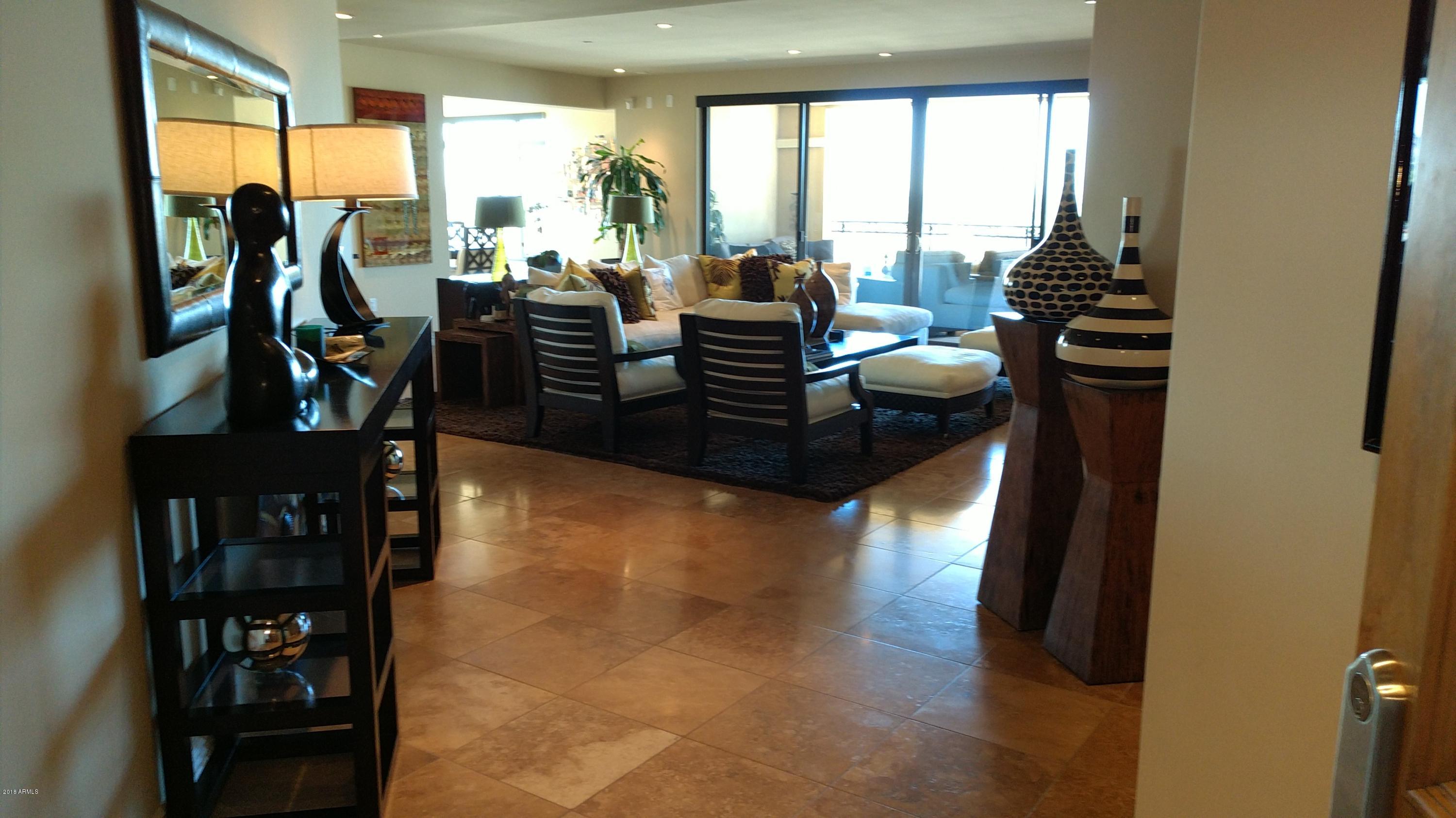 SCOTTSDALE WATERFRONT - Residential
