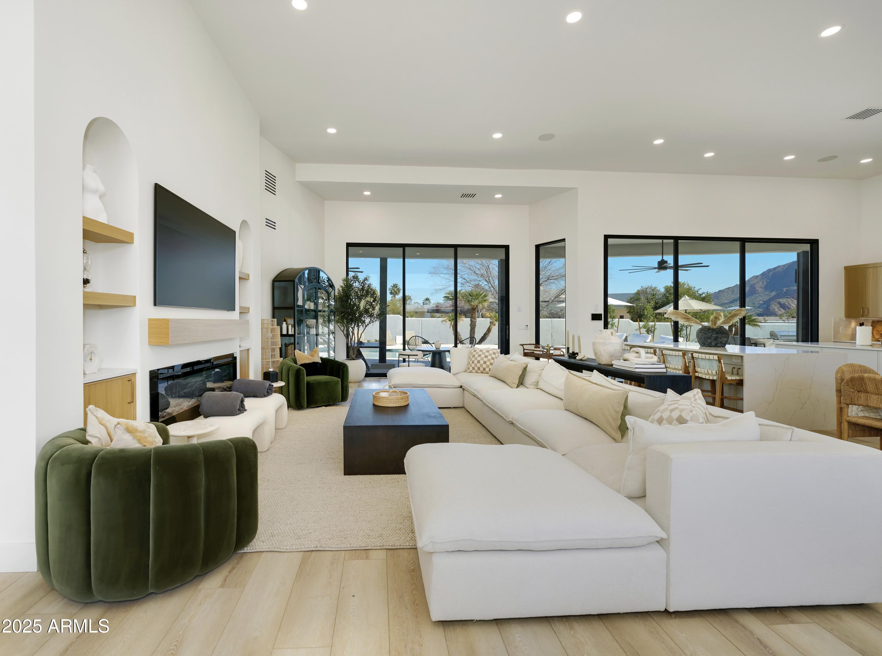 PARADISE HIGHLANDS ESTATES - Residential