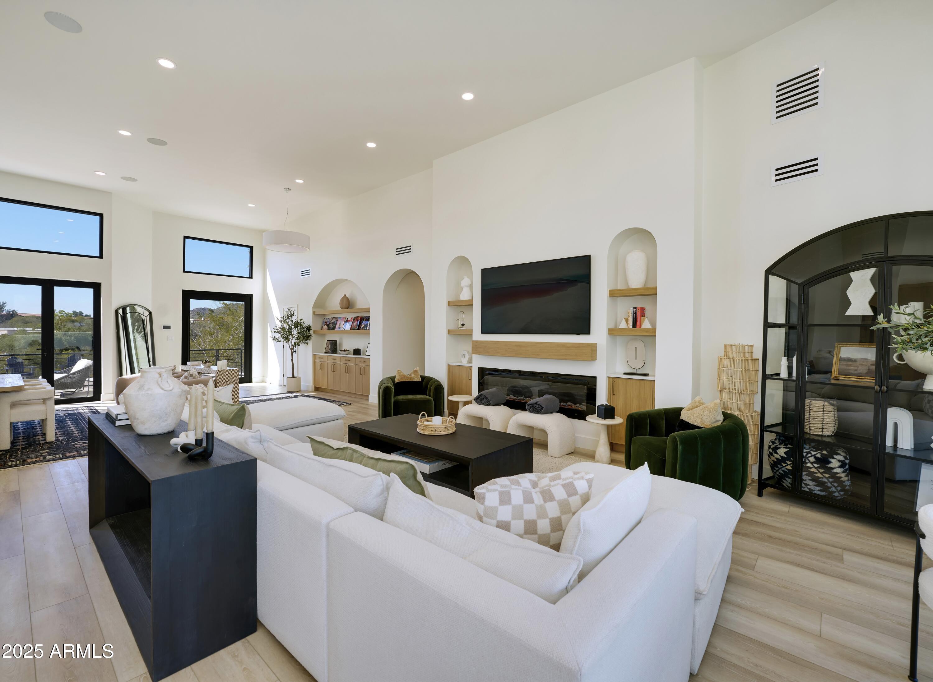 PARADISE HIGHLANDS ESTATES - Residential