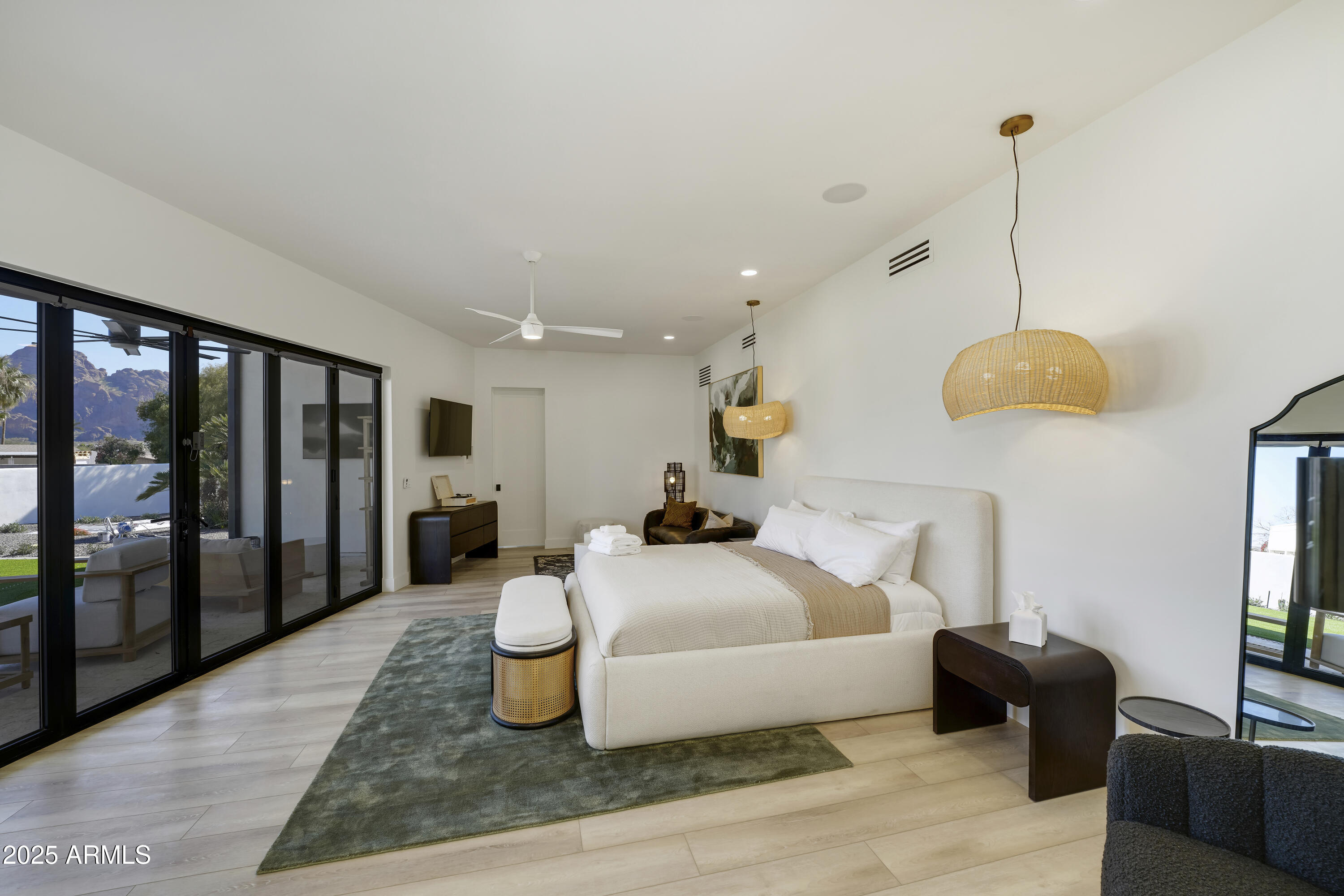 PARADISE HIGHLANDS ESTATES - Residential
