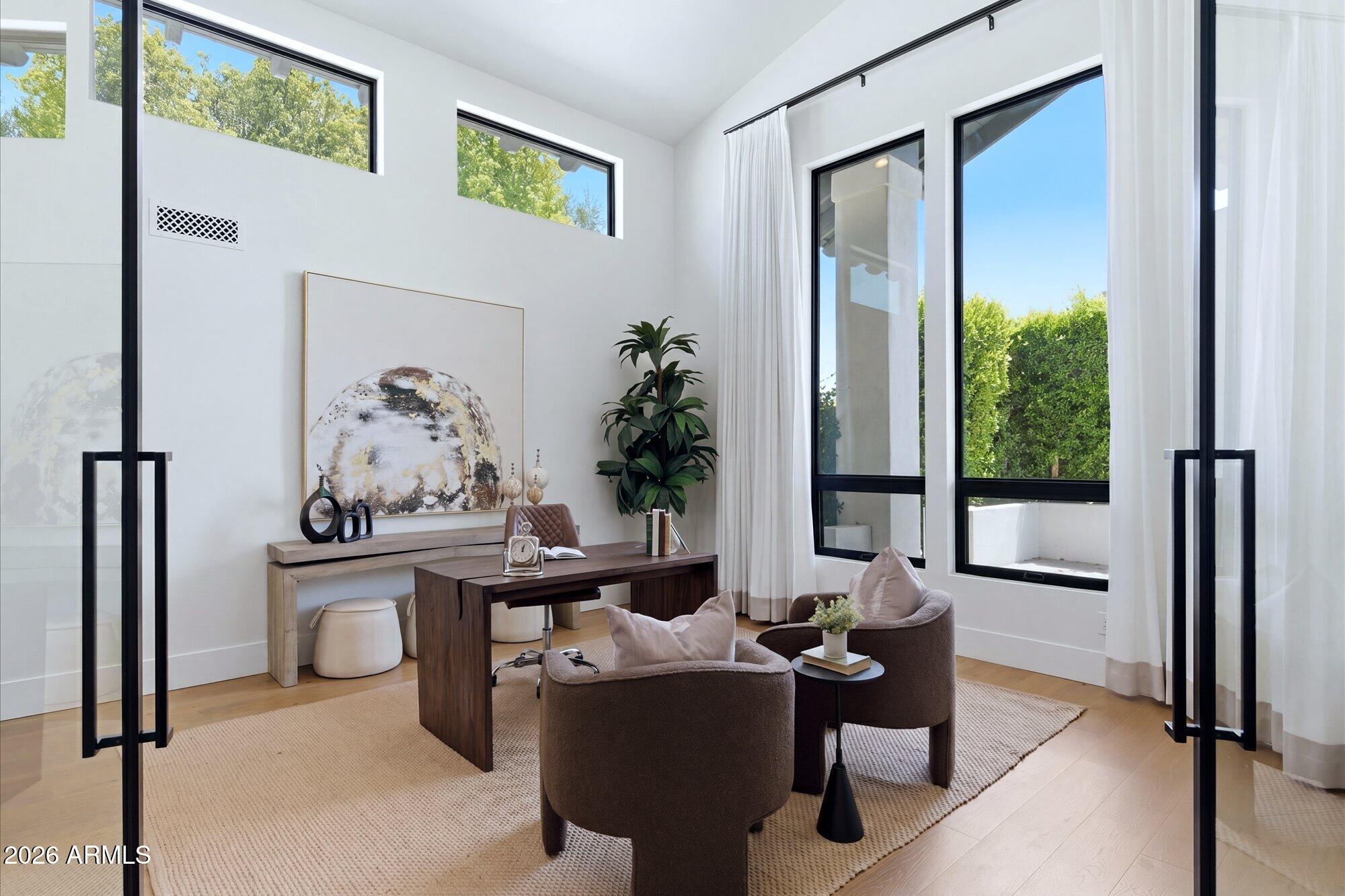 DEL PRADO - Residential