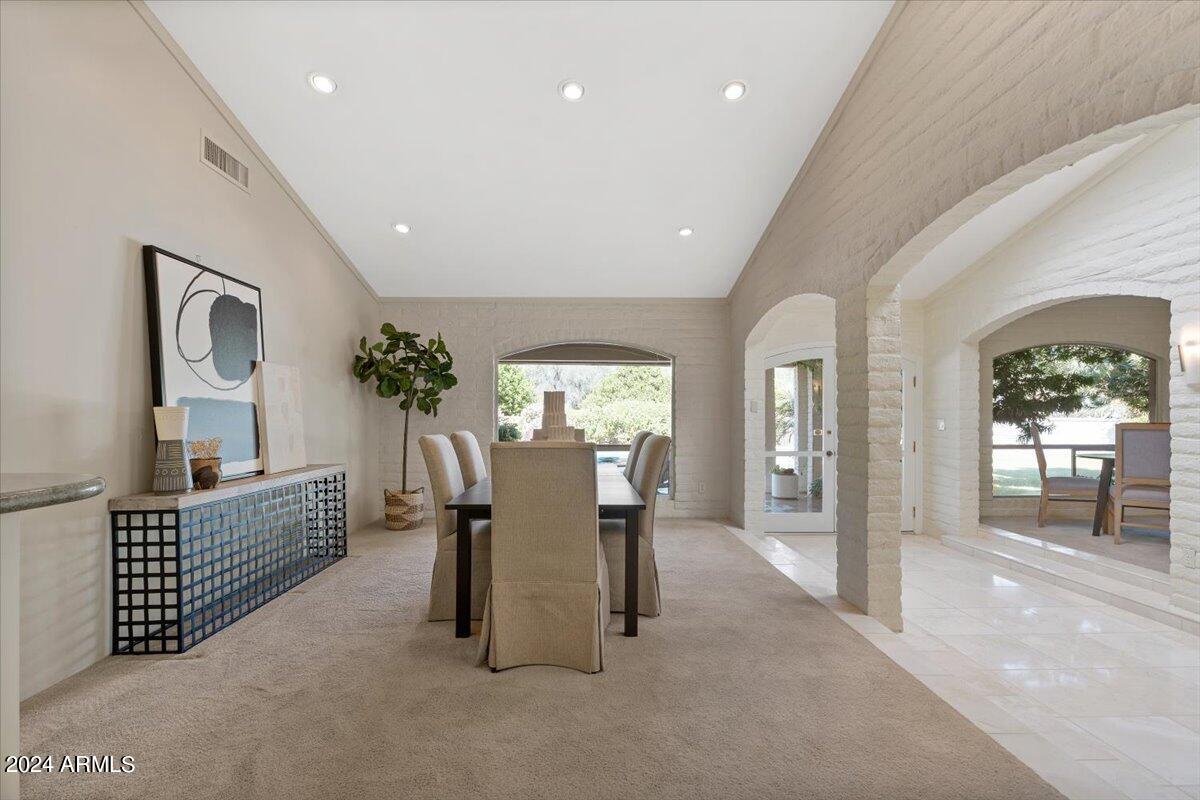 CAMELBACK COUNTRY CLUB ESTATES - Residential