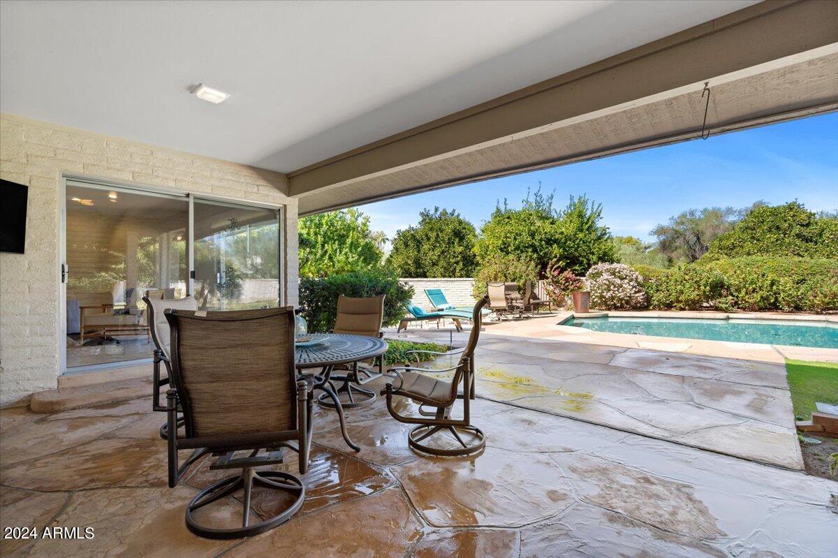 CAMELBACK COUNTRY CLUB ESTATES - Residential