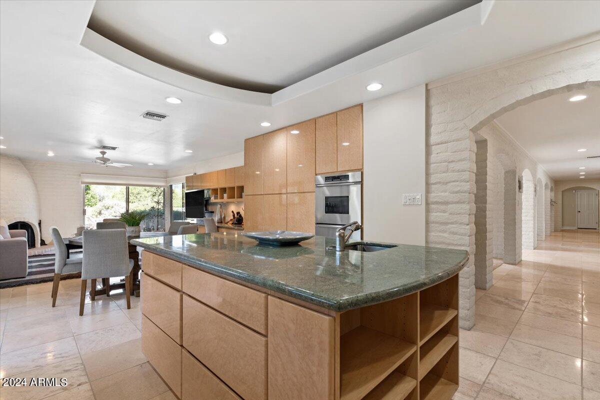 CAMELBACK COUNTRY CLUB ESTATES - Residential