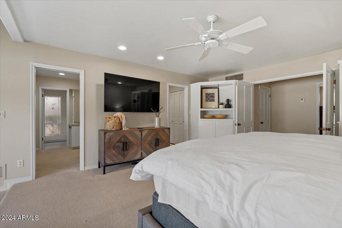 CAMELBACK COUNTRY CLUB ESTATES - Residential